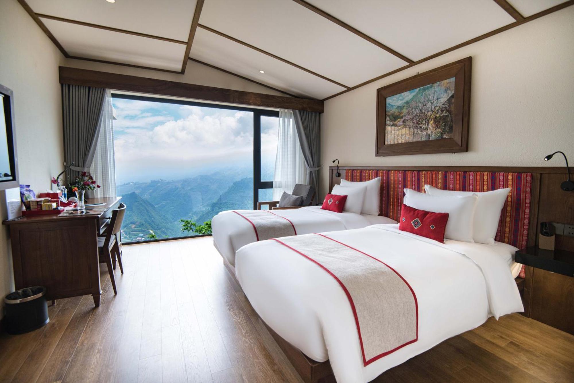 Resort Catcat Hills & 4*