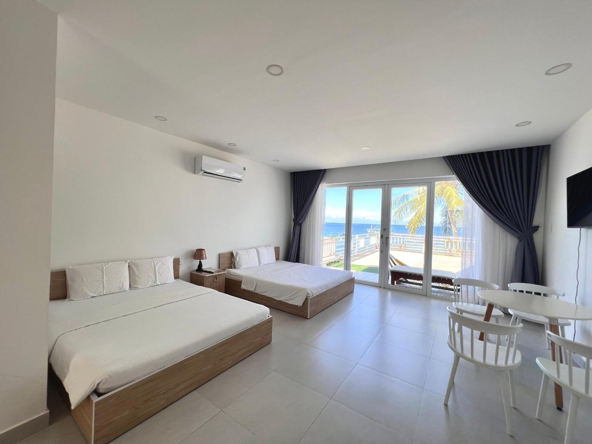 Larina Beach House