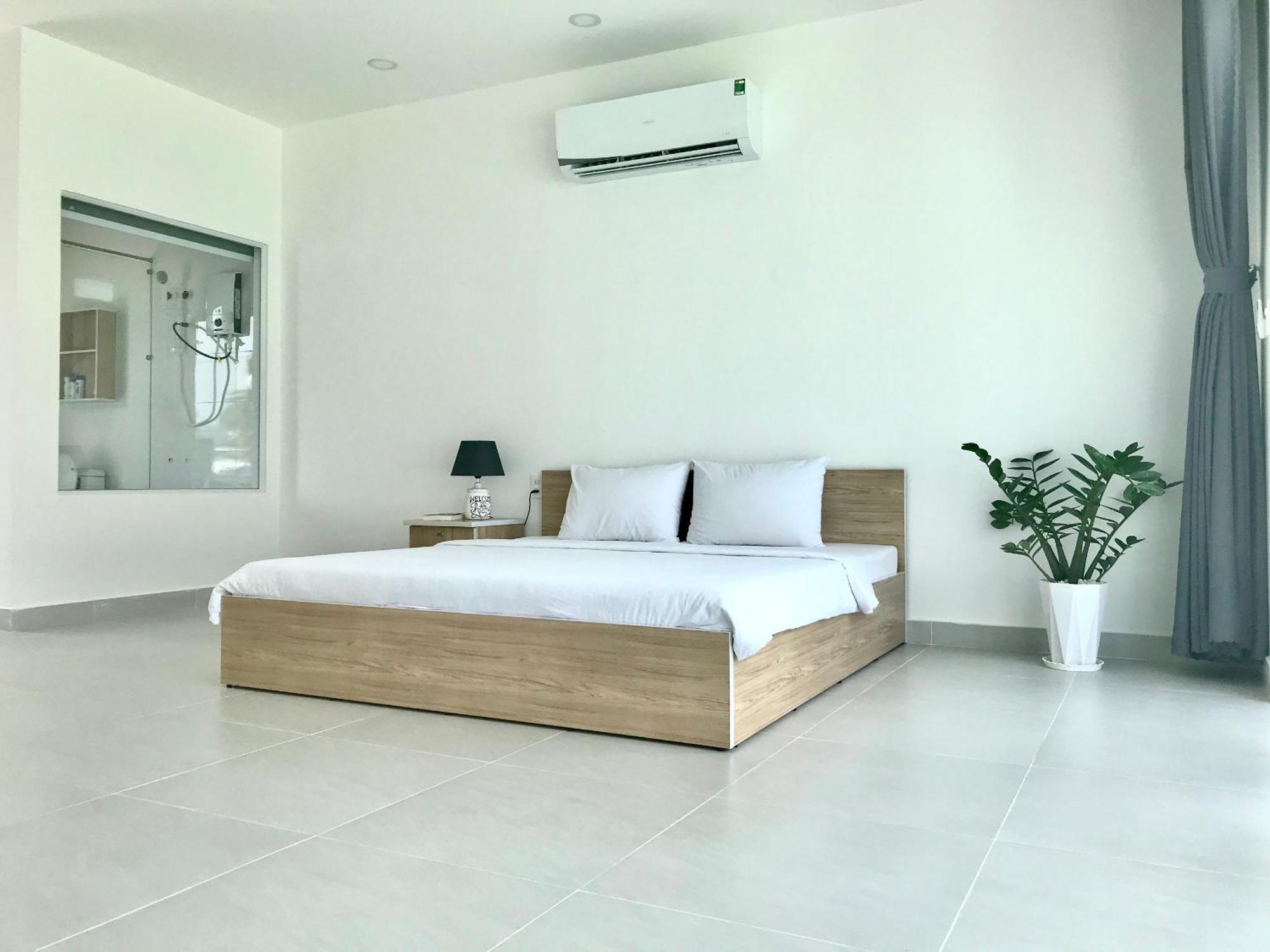 Larina Beach House Aparthotel