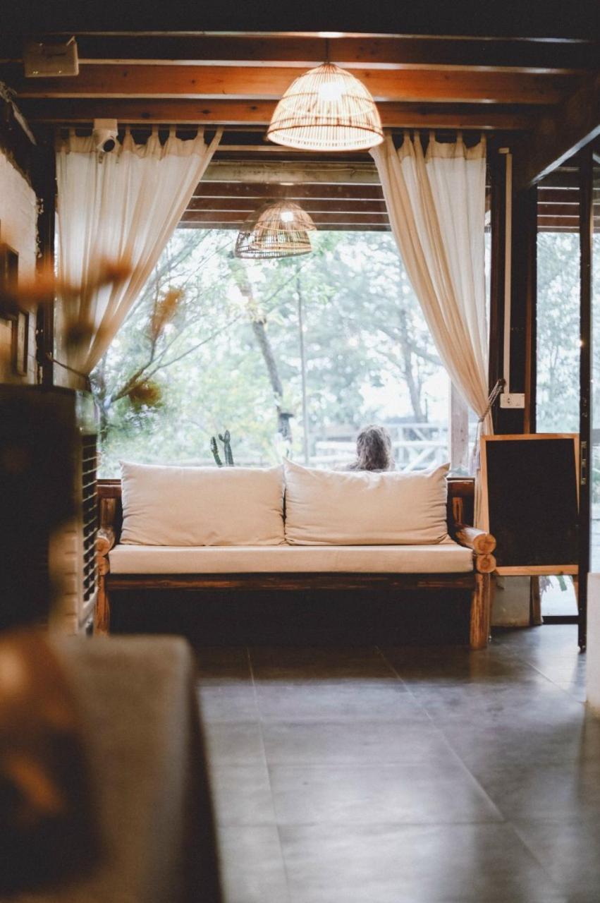 lều De House & Coffee