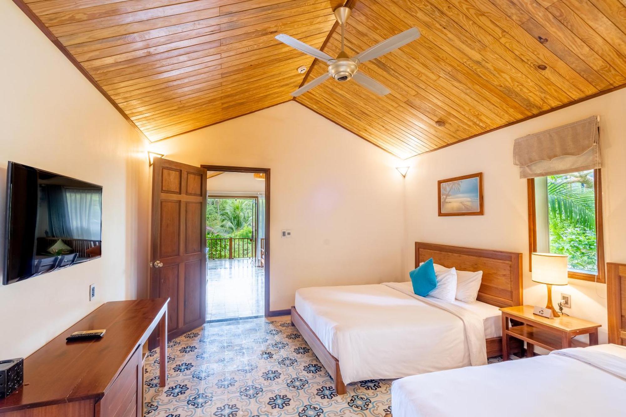 Camia & Phu Quoc