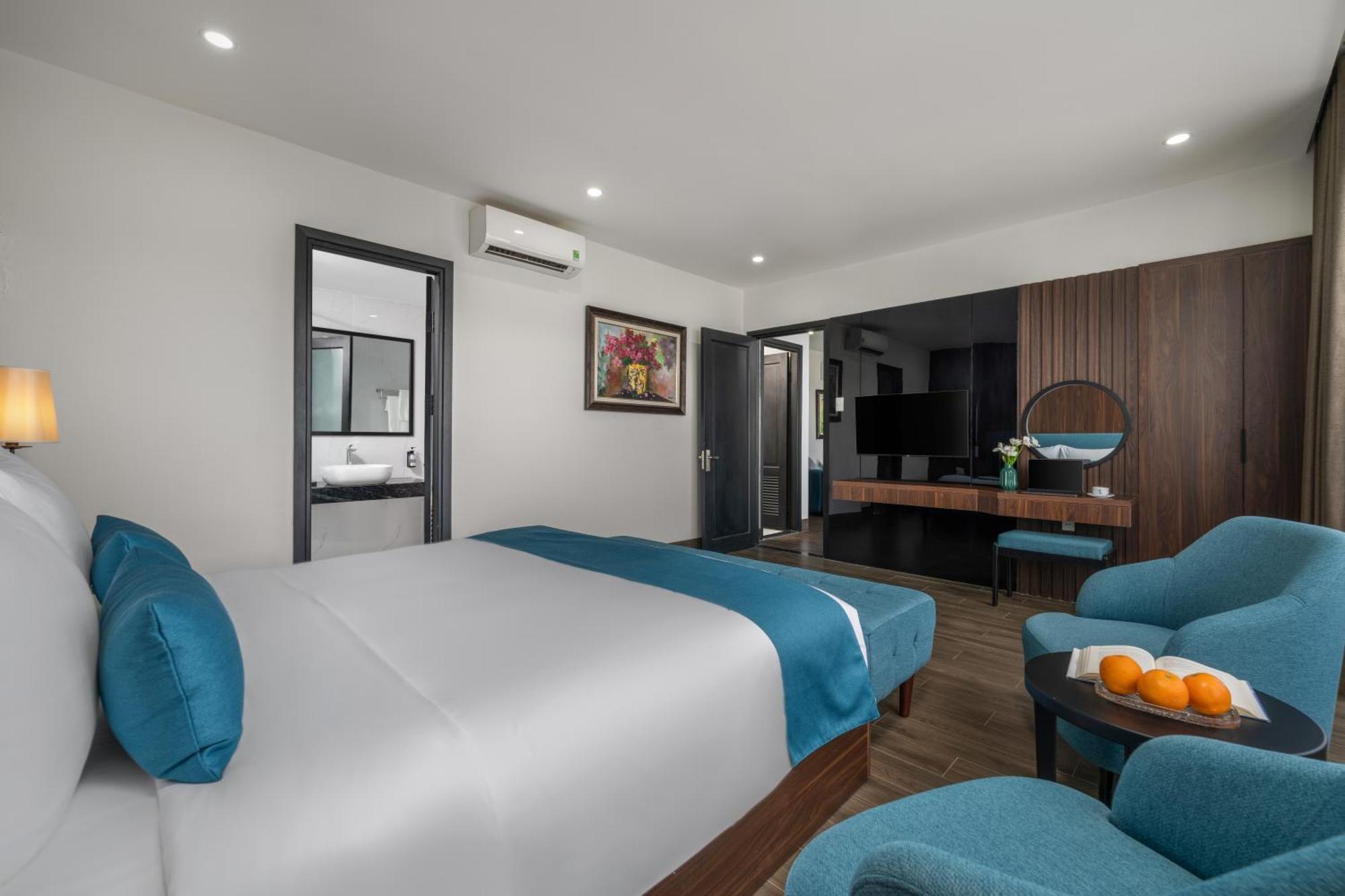 Vian And Hotel
