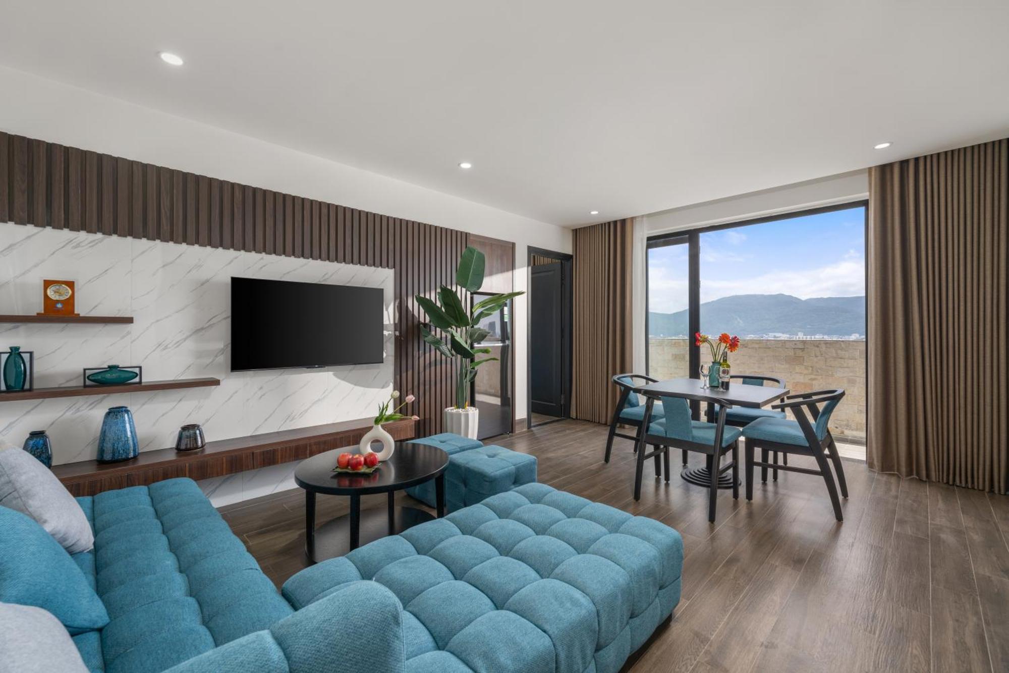 Vian And Hotel Da Nang