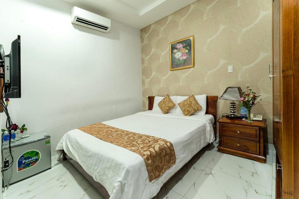Rose Hotel 2*