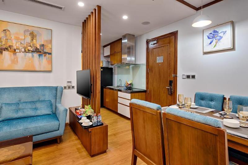 Hotel Paris Deli 4*