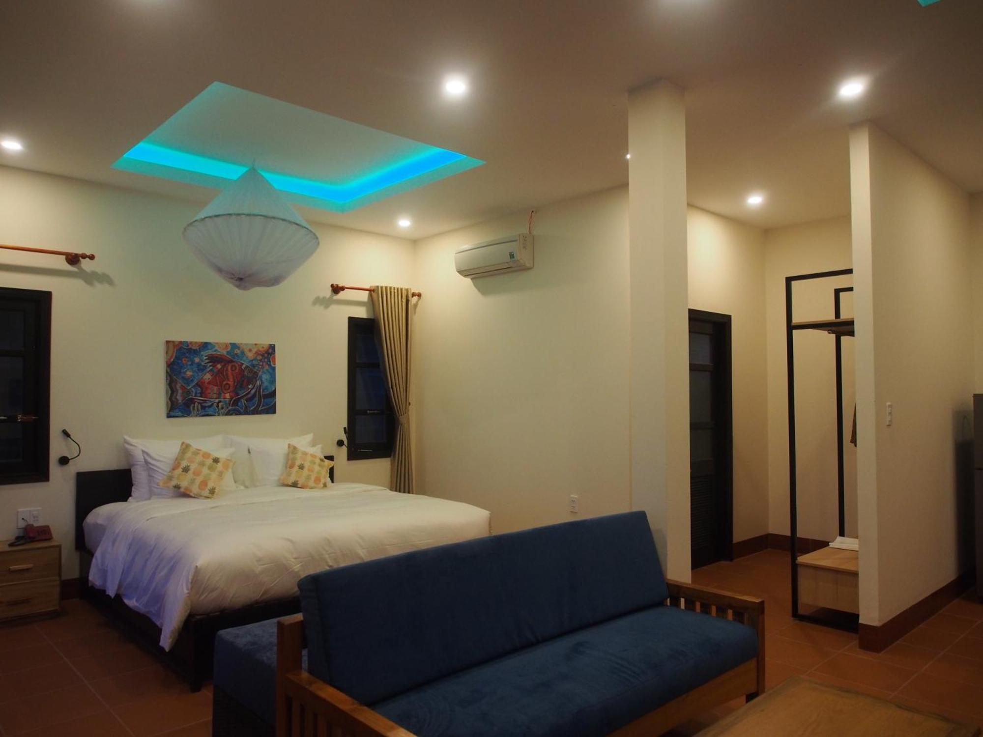 Hula Hula Beachfront 3*