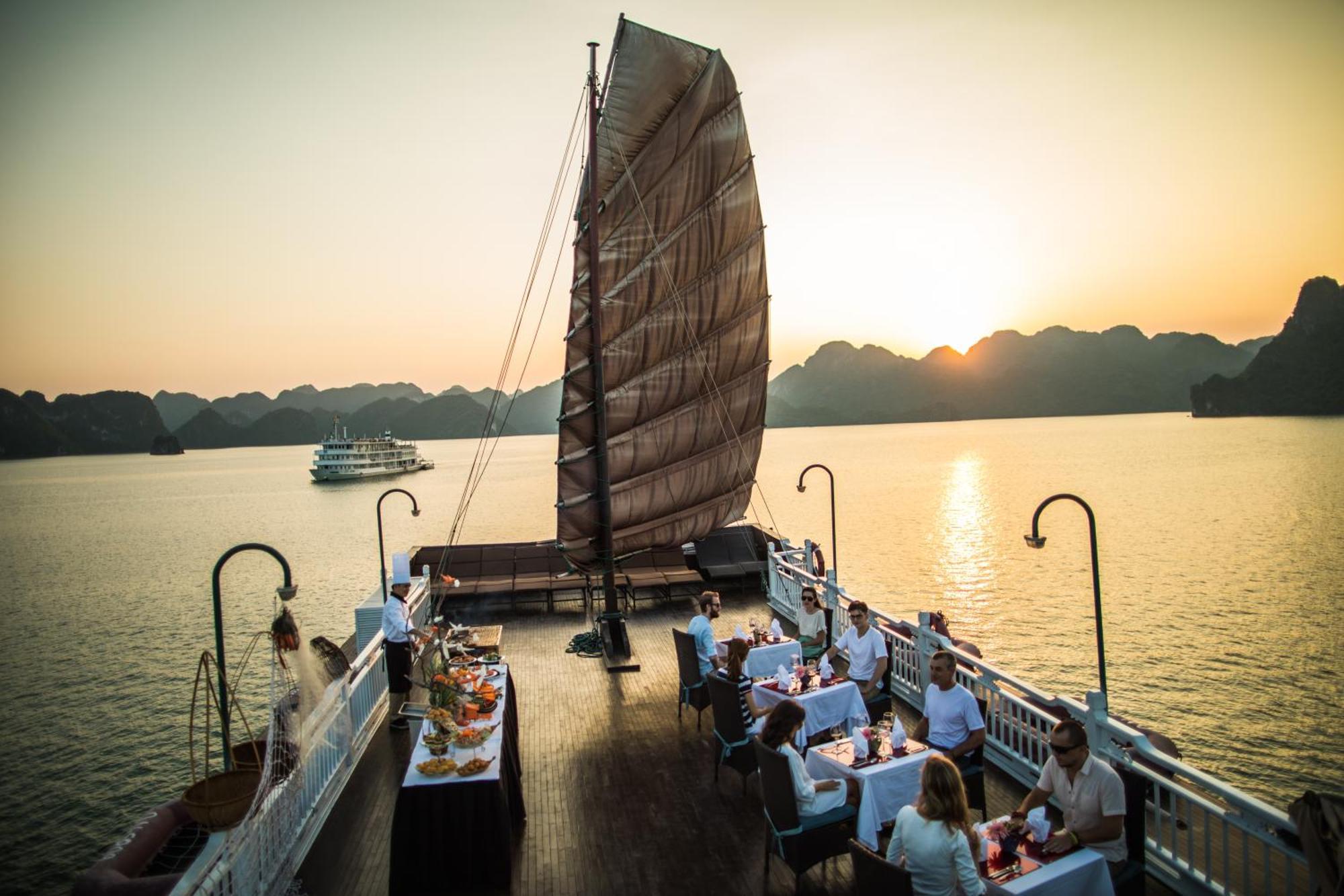 Bhaya Halong Cruises Ha Long