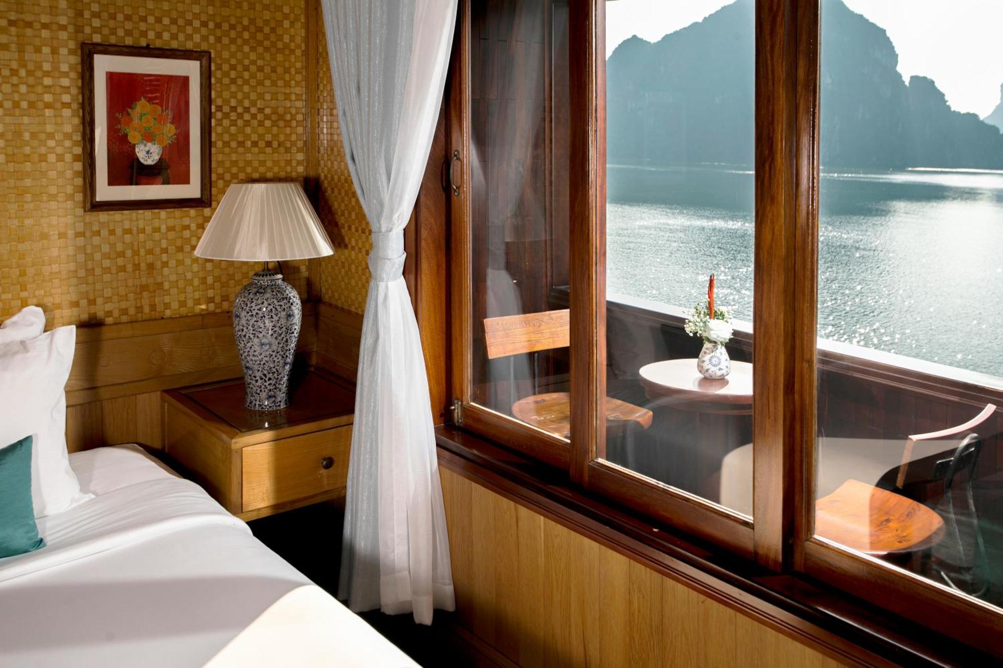 Bhaya Halong Cruises