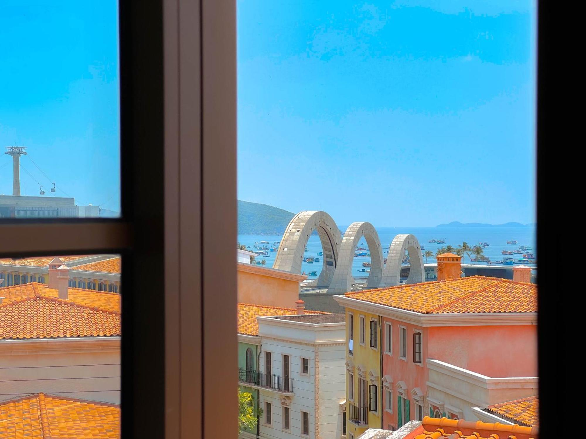 Hotel Sea Sunset - Welcome To A Mixing World Of Friends
