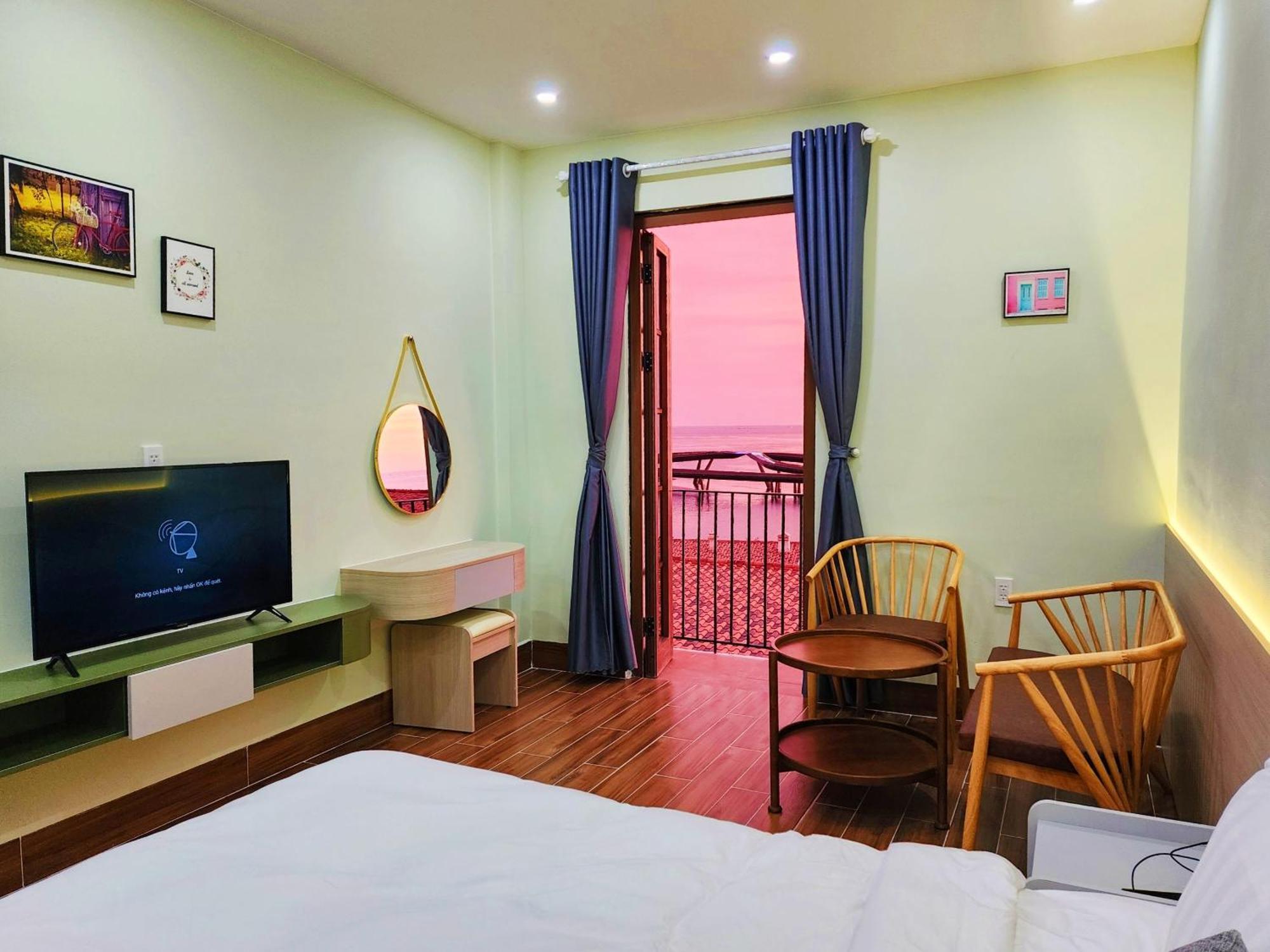 Sea Sunset - Welcome To A Mixing World Of Friends Hotel