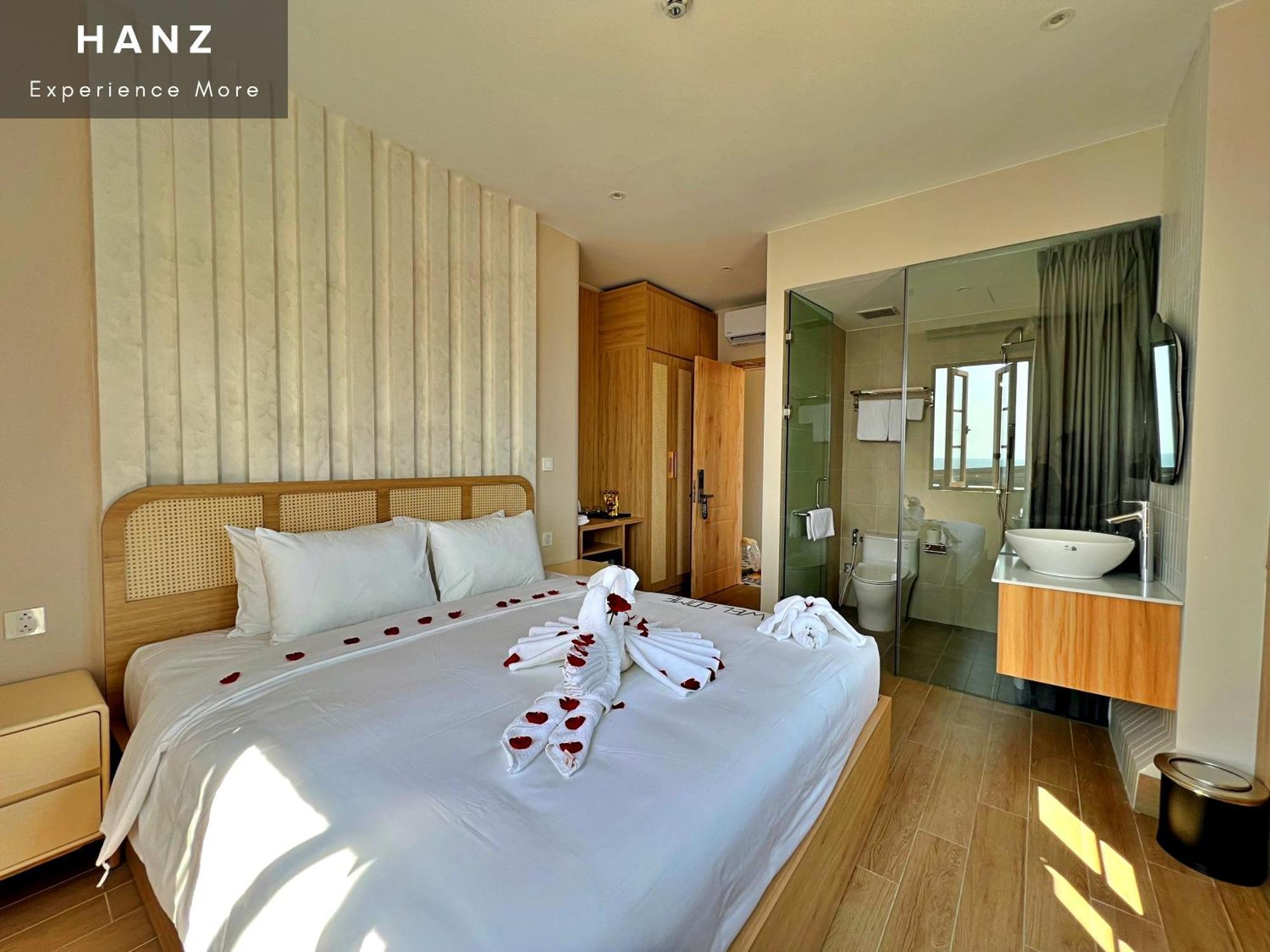 Hanz Lagoon Sunset Escape Phu Quoc