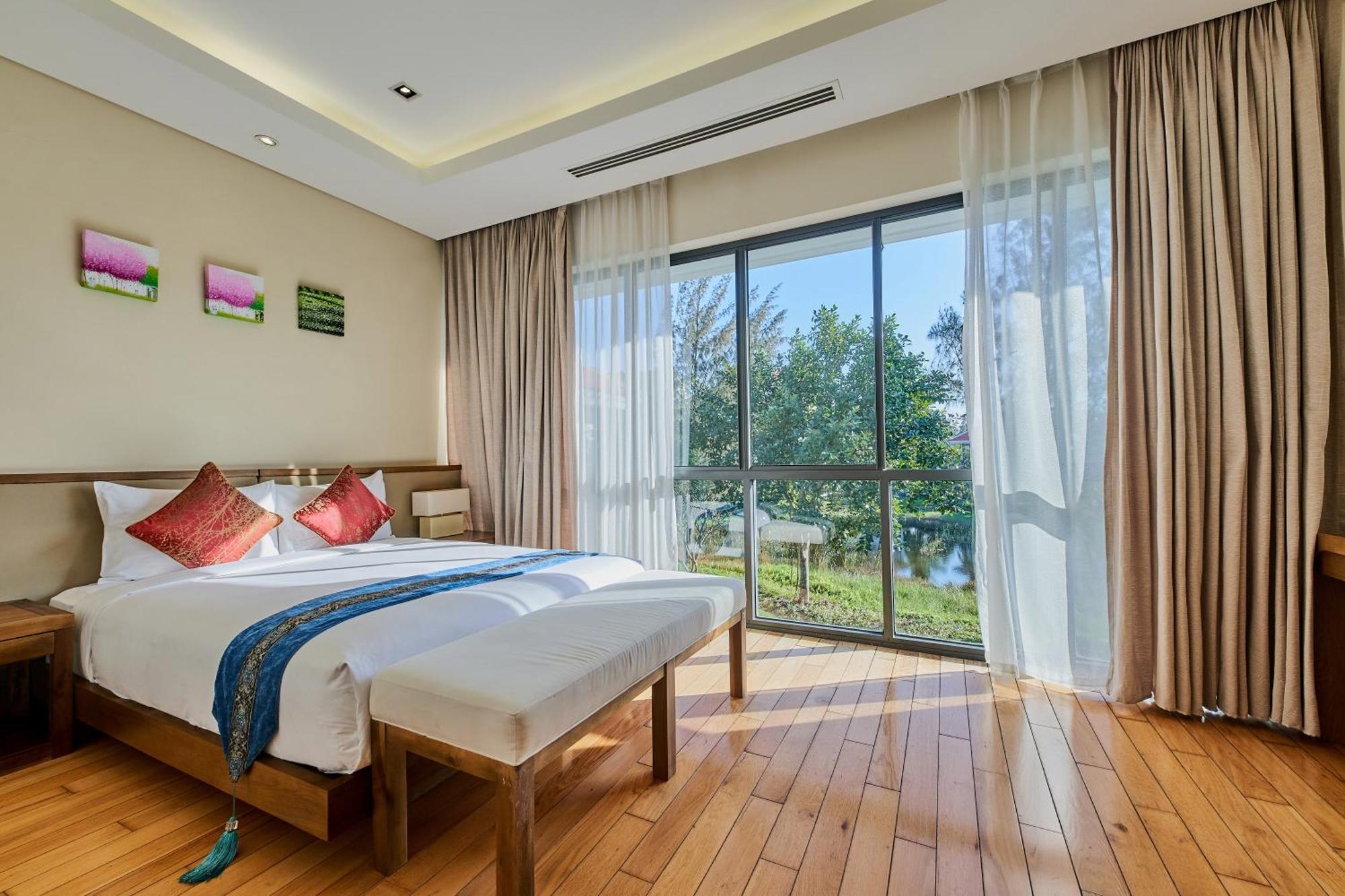 Resort The Ocean Da Nang