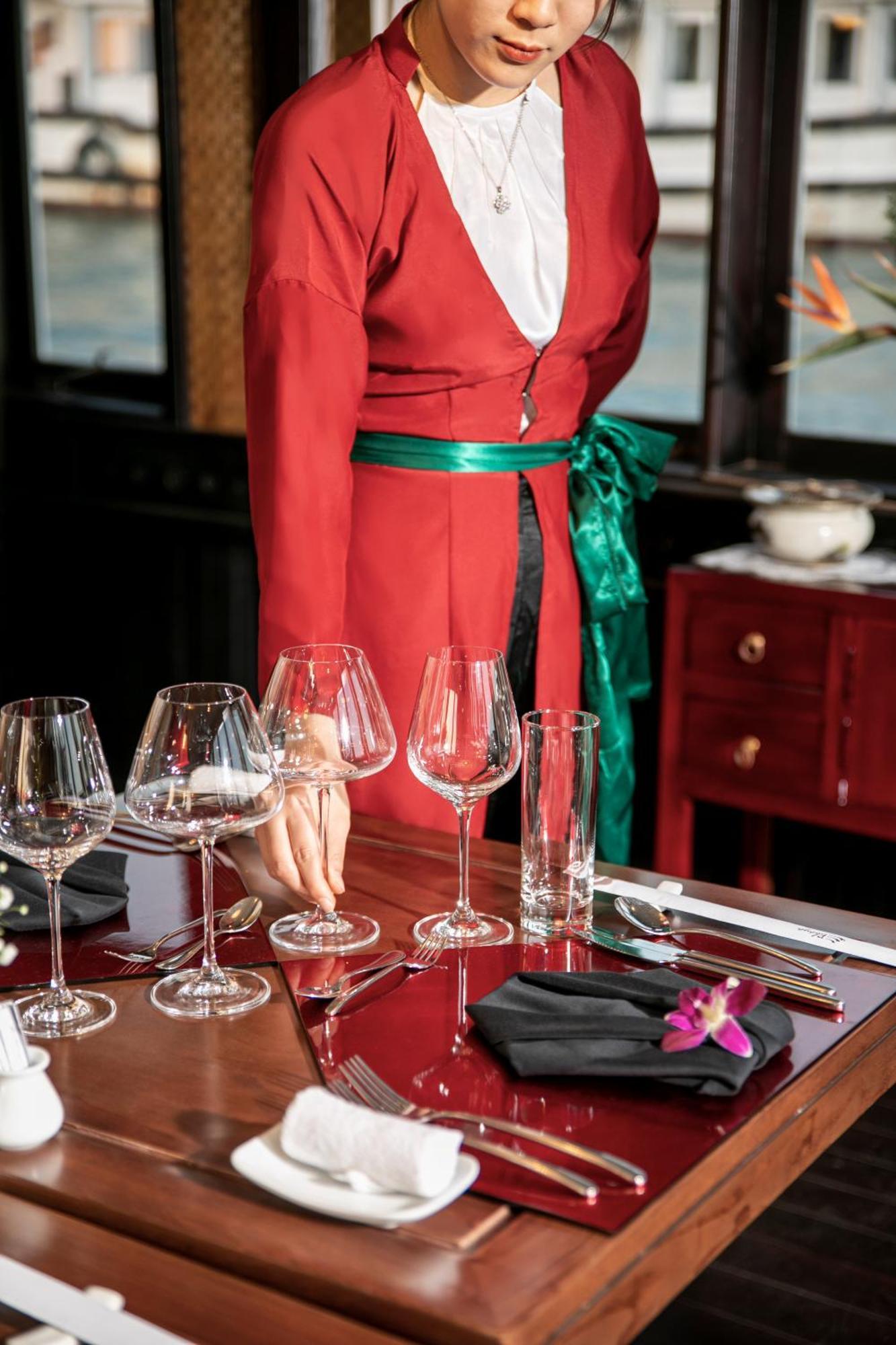 Bhaya Halong Cruises  5*