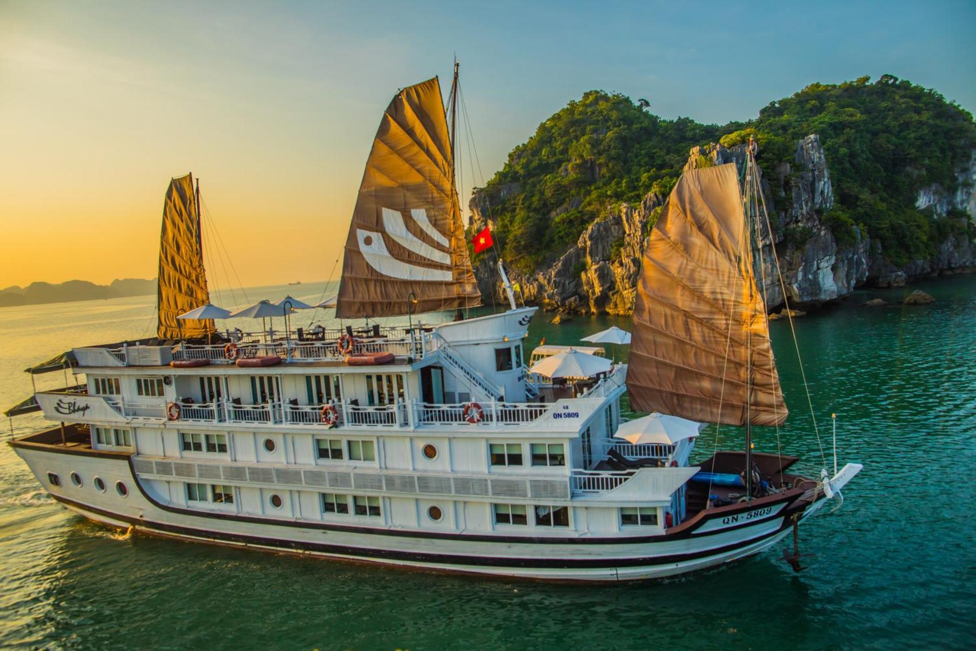  Bhaya Halong Cruises Ha Long