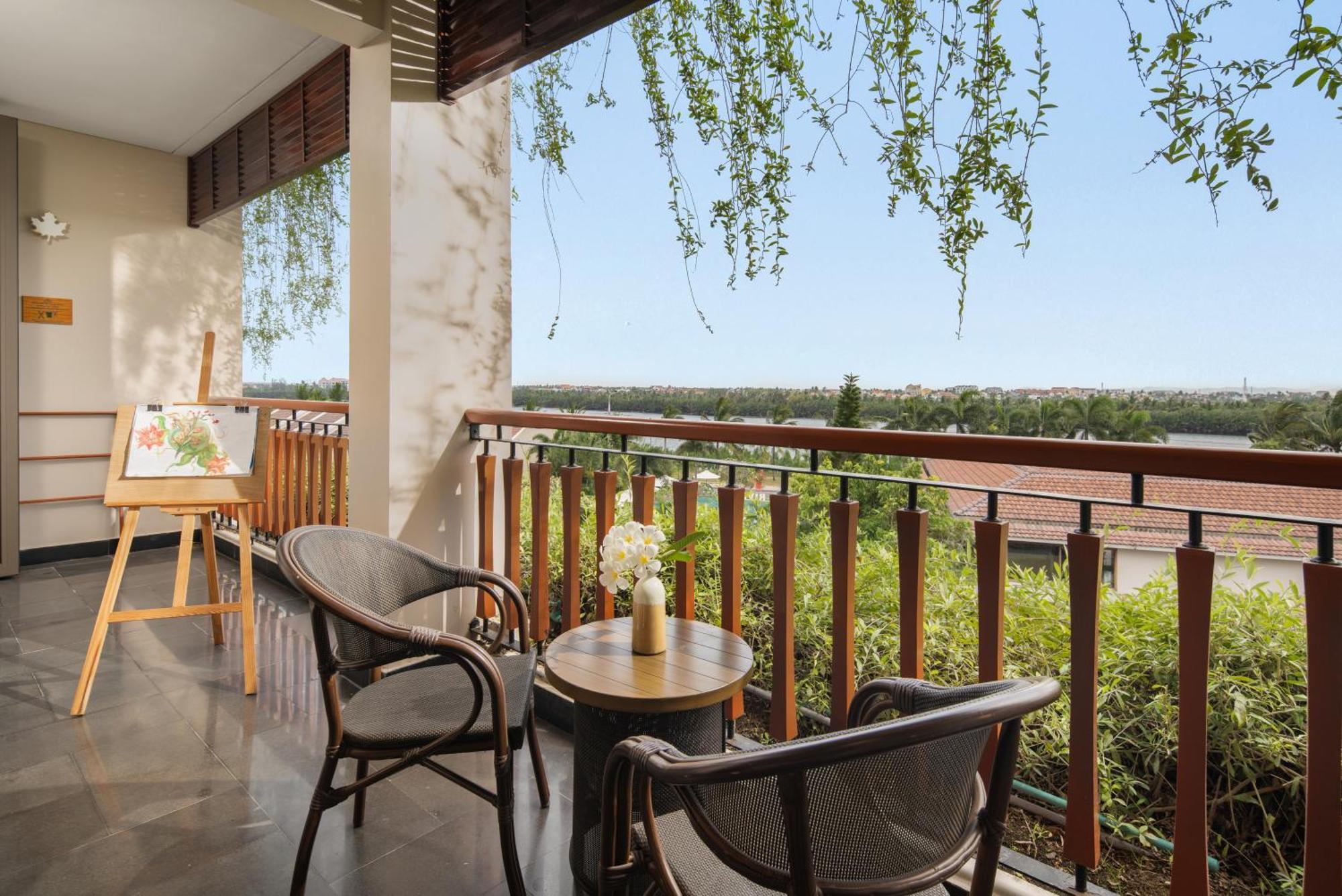 Silk Sense River Resort 5*