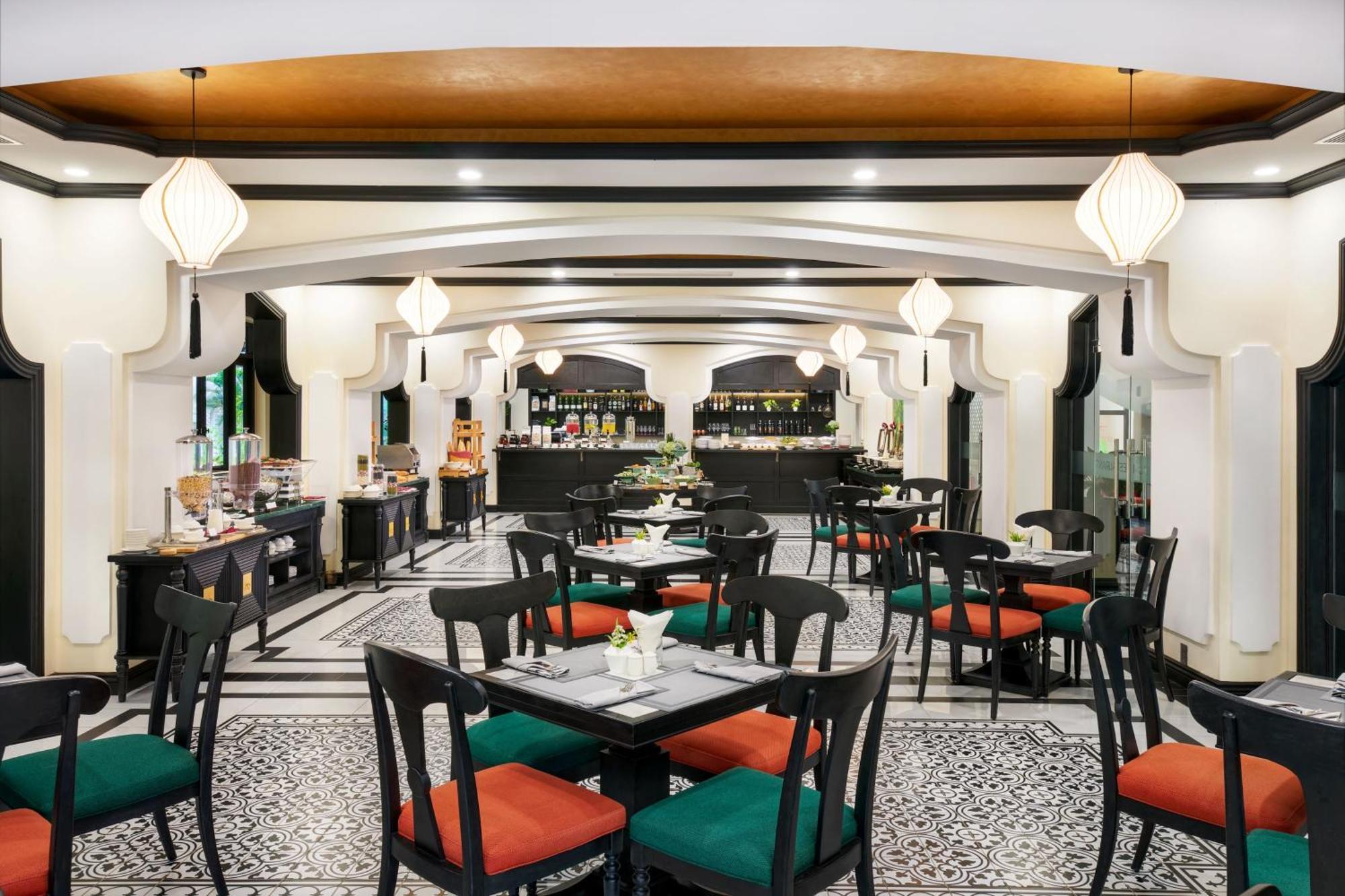 Hotel Anmira & By The Unlimited Collection, Managed By The Ascott 5*