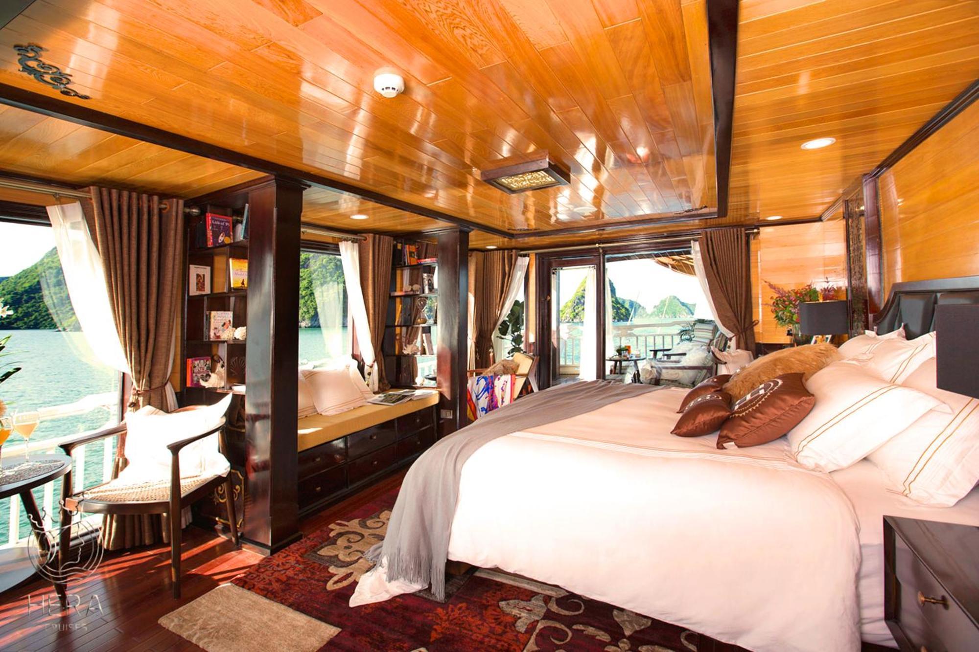 Hera Grand Luxury Cruise  5*