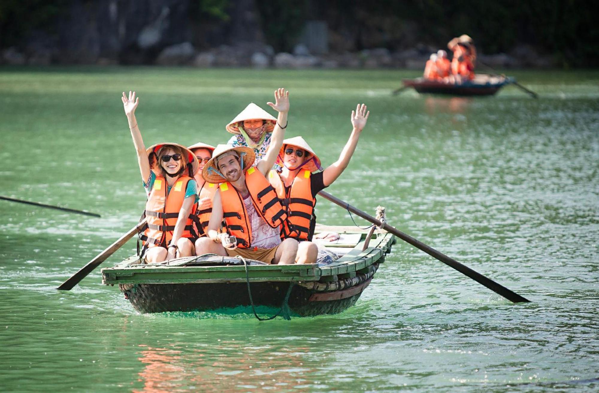 Bhaya Halong Cruises  5*