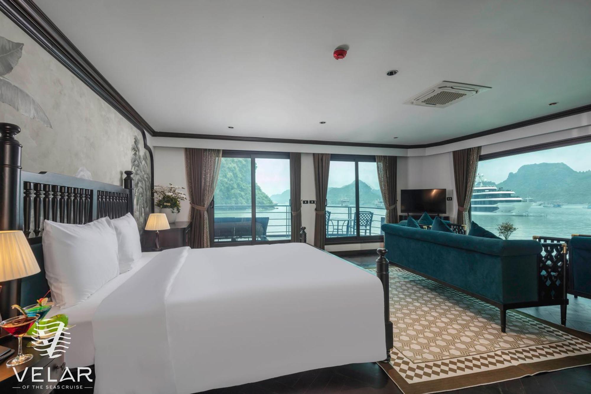 Velar Of The Sea Botel 5*