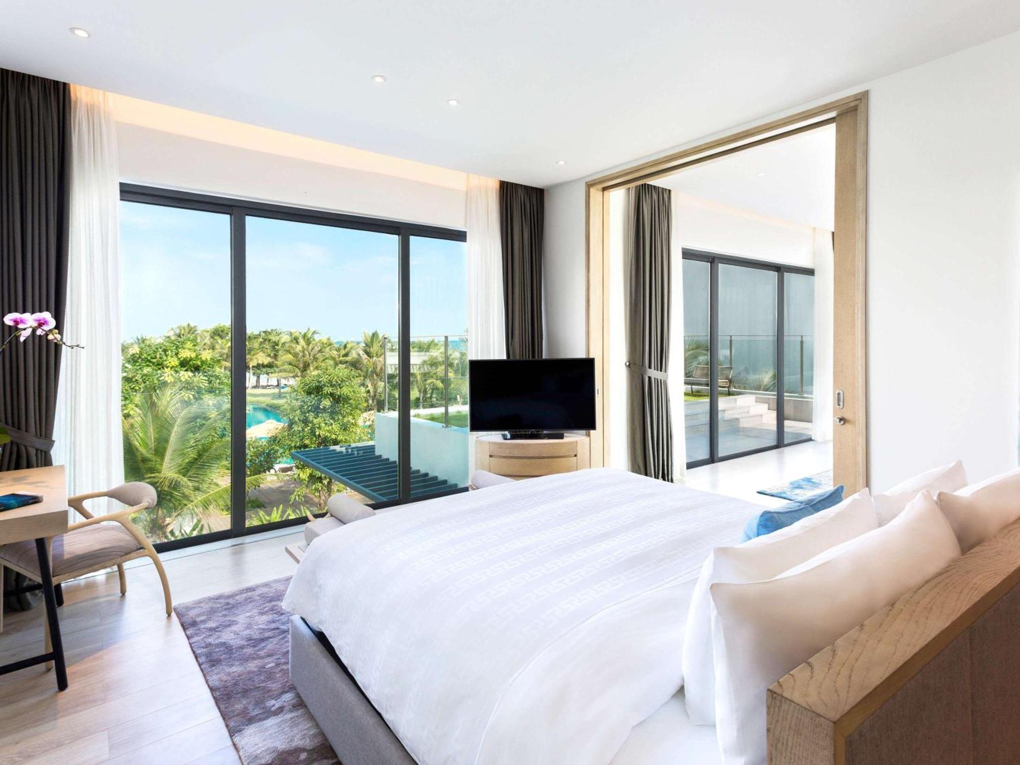Premier Residences Emerald Bay Managed By Accor 5*
