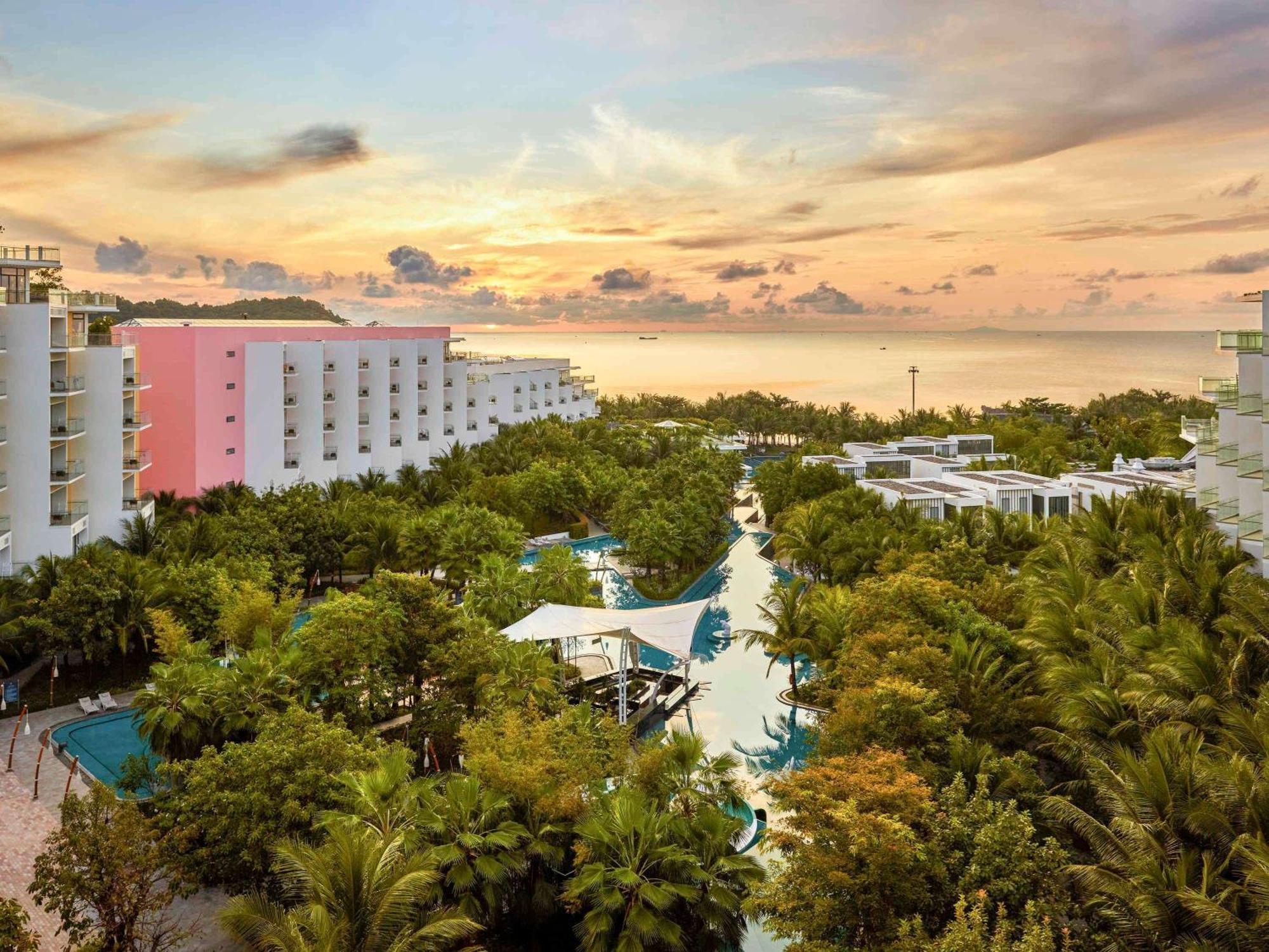 Premier Residences Emerald Bay Managed By Accor 5*