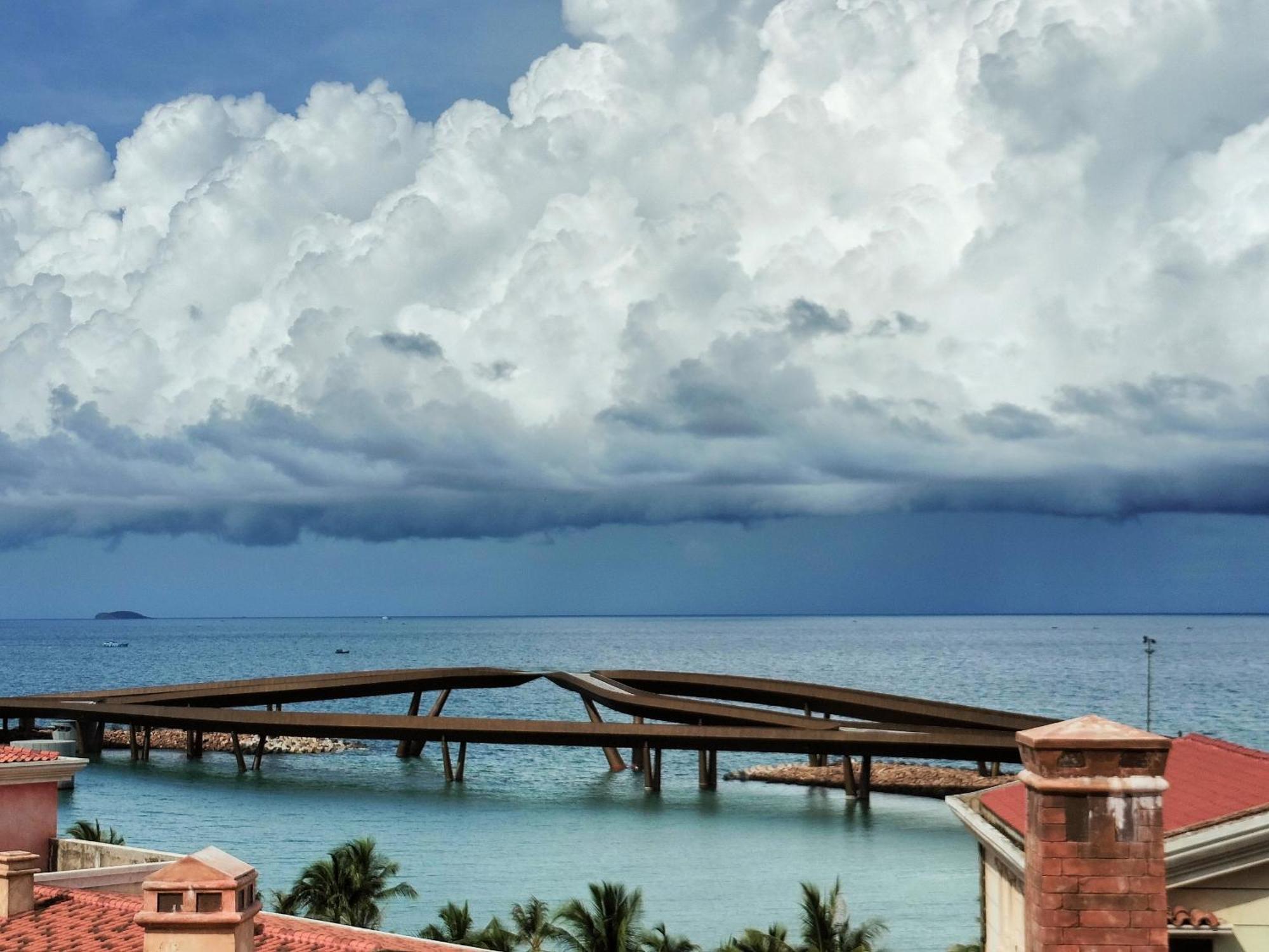 Sea Sunset - Welcome To A Mixing World Of Friends Hotel Phu Quoc