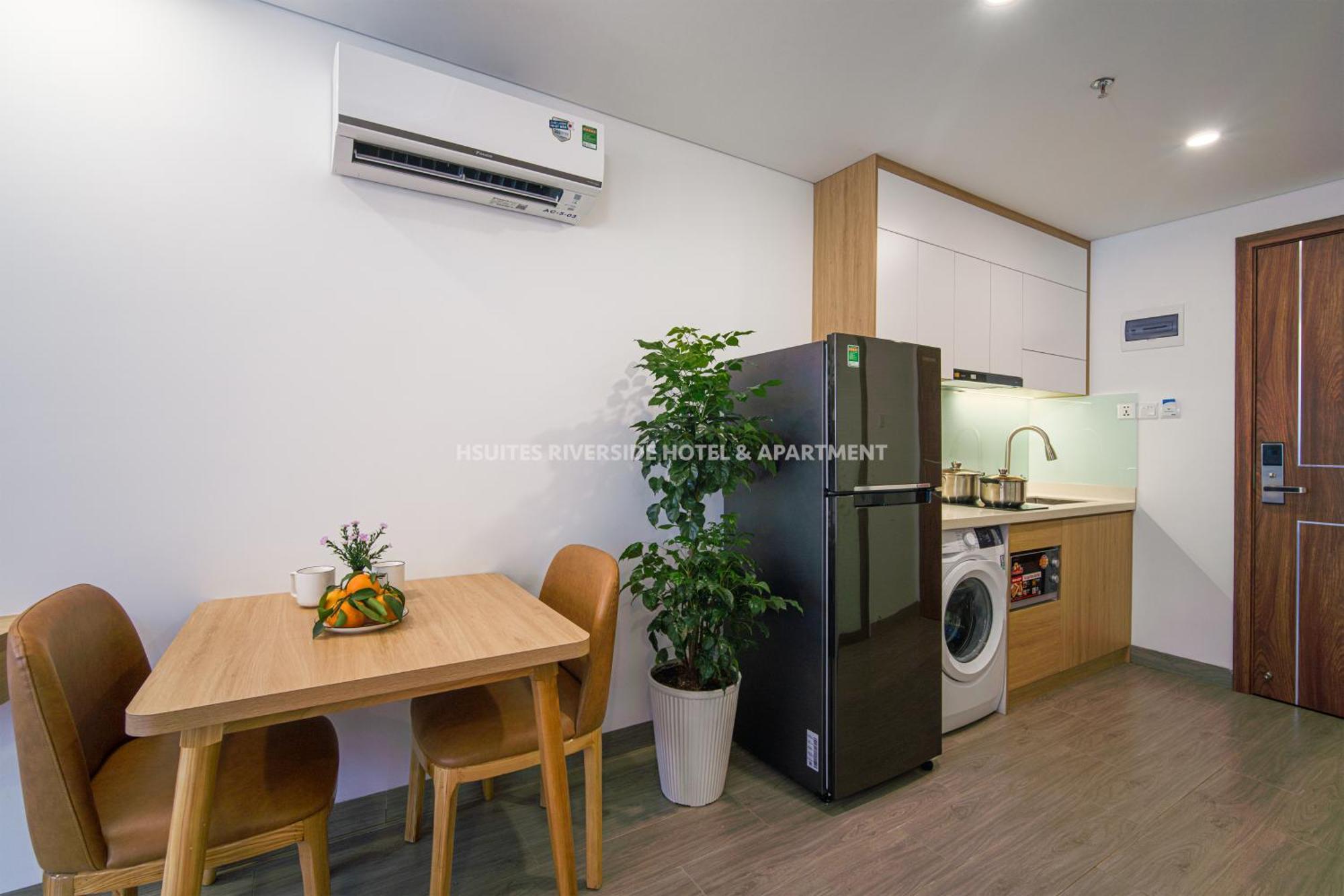 Aparthotel Hsuites Riverside And