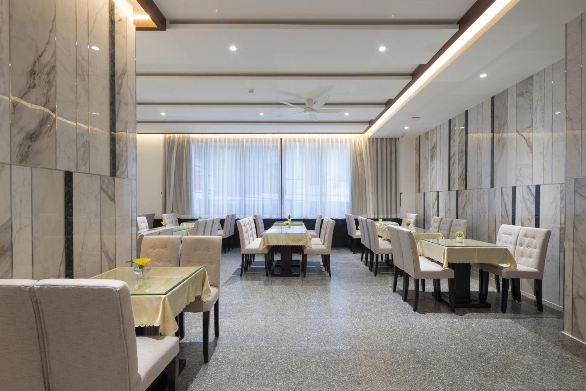 Hotel The Summer 4*