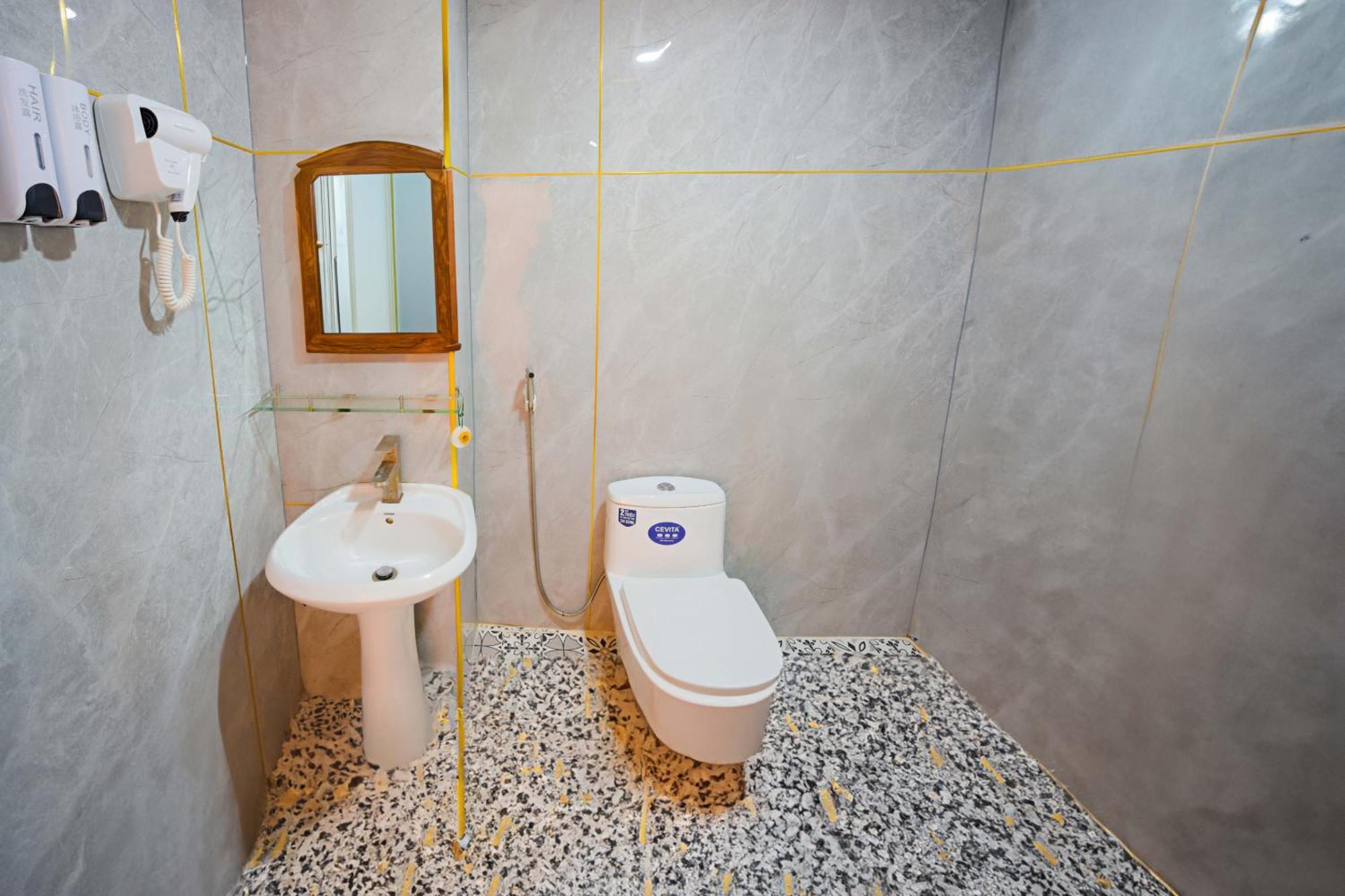 Hotel Adenia Ho Chi Minh City