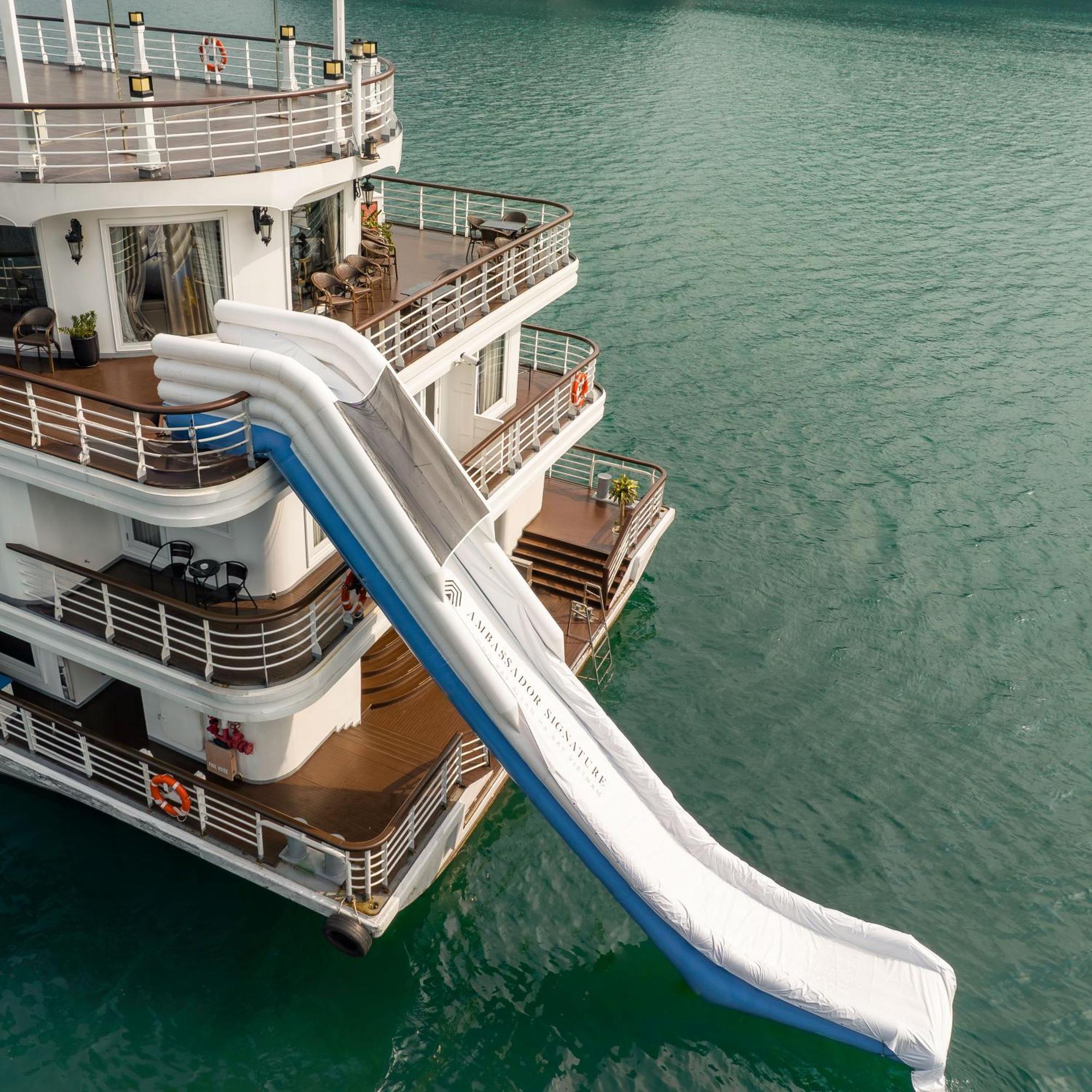 Ambassador Signature Cruise - Lan Ha Bay Hạ Long
