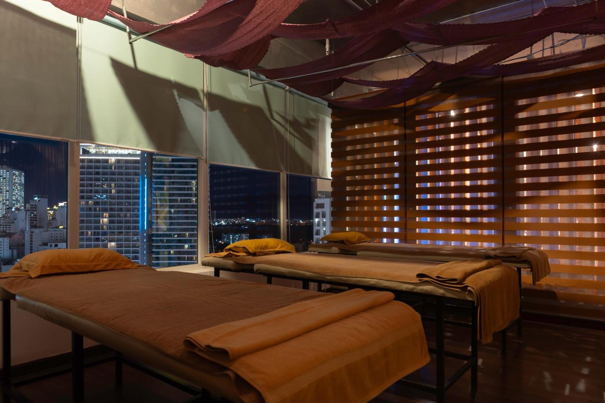 Hotel Le's Cham Nha Trang