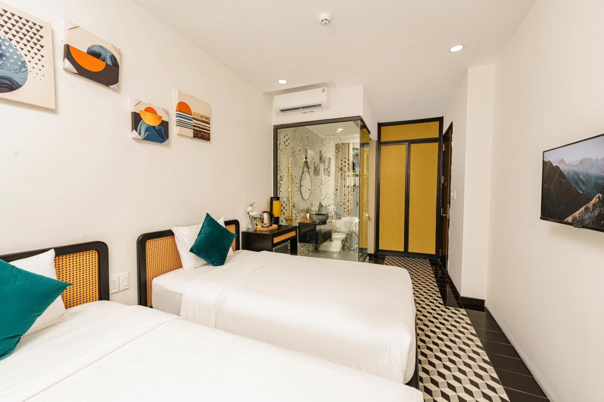 Hotel The White Wind - Grand World Phu Quoc