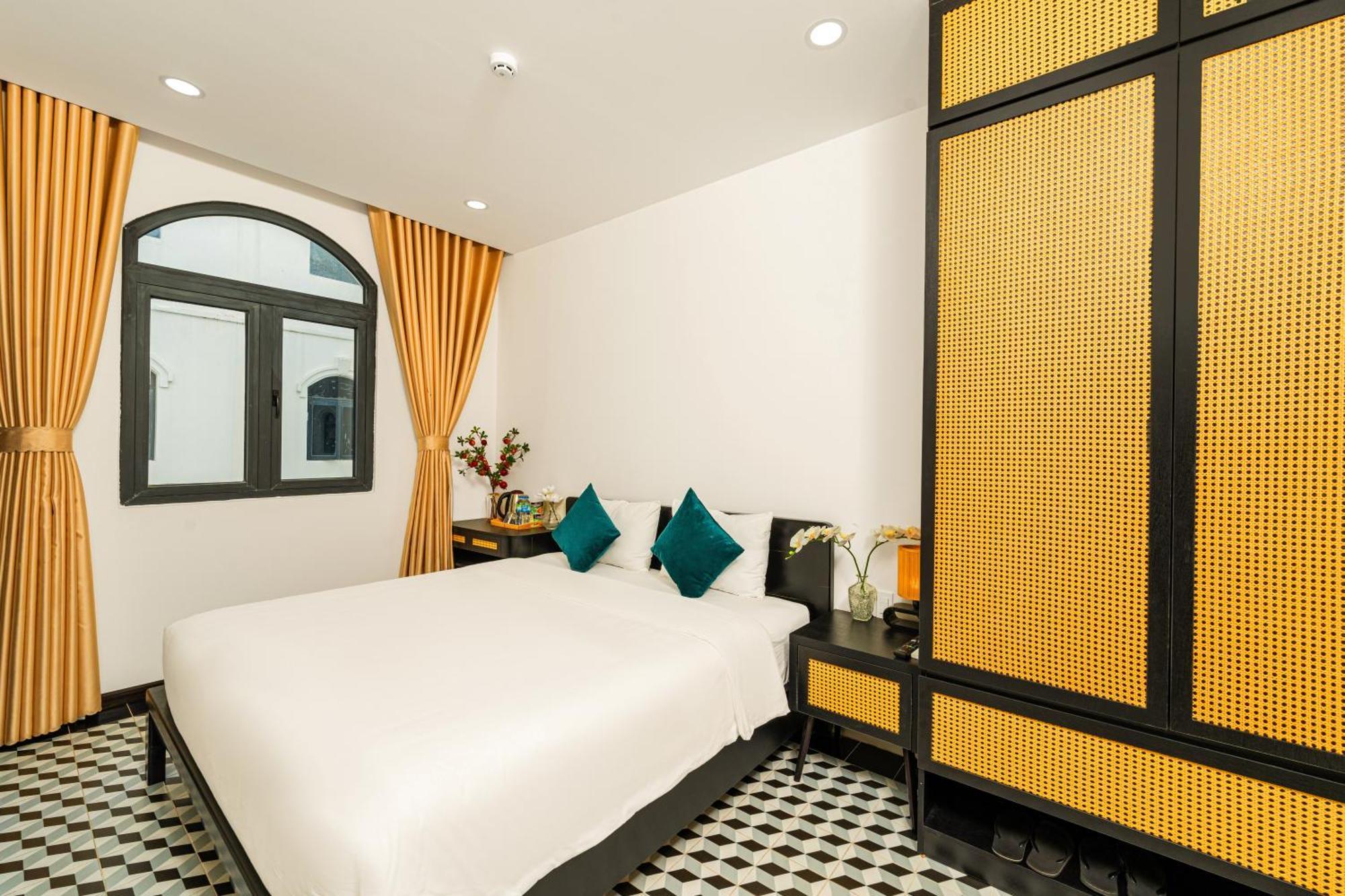 Hotel The White Wind - Grand World