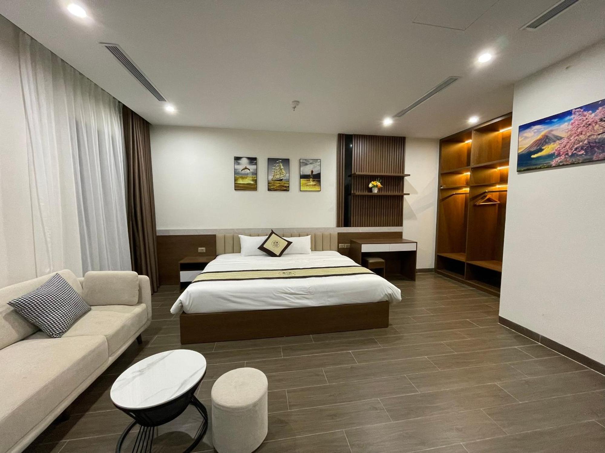 Lucasta Hotel