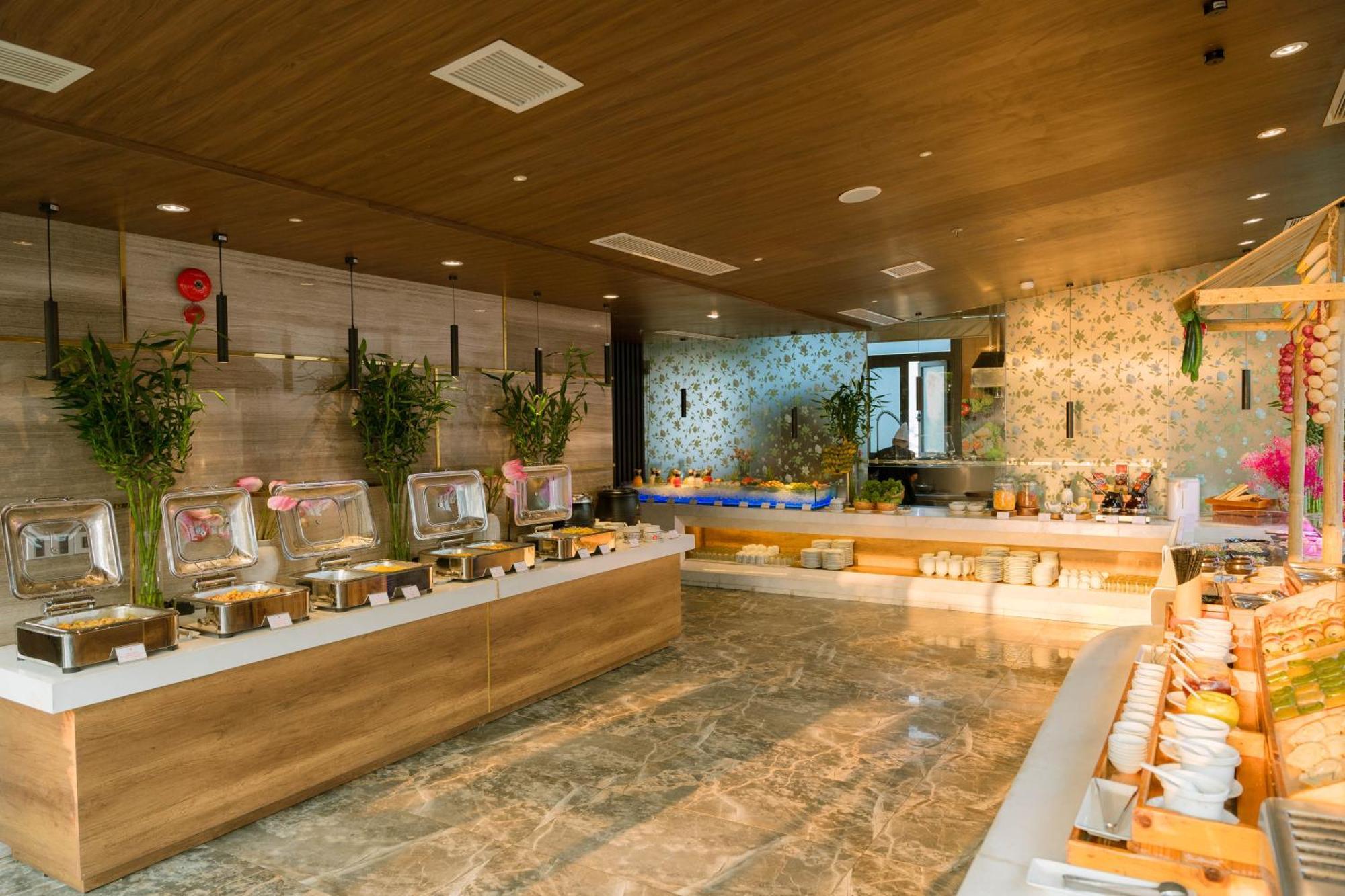 Grand Sunrise Boutique