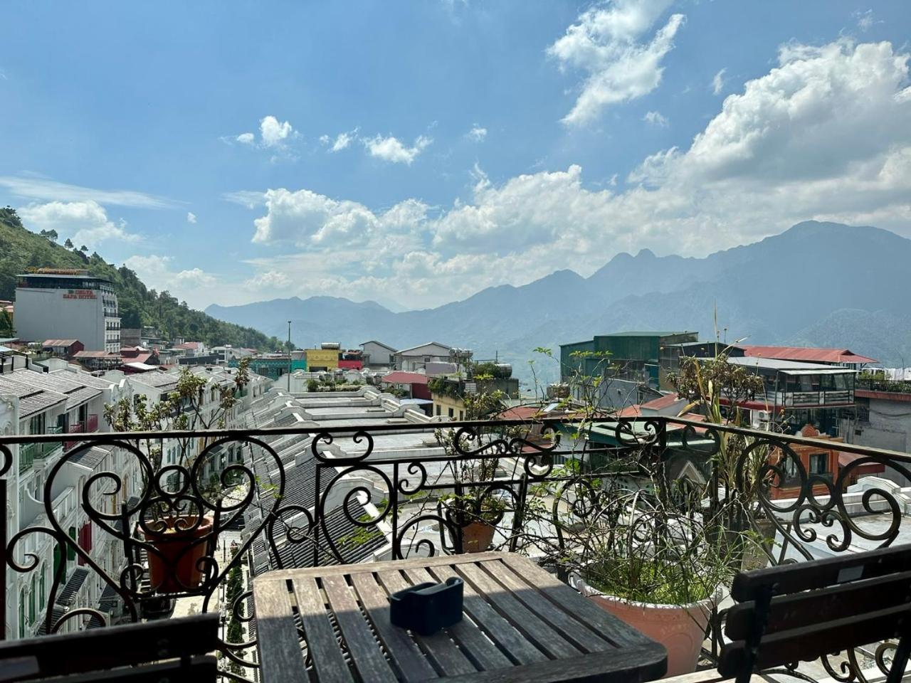 Centre Khách sạn Sa Pa