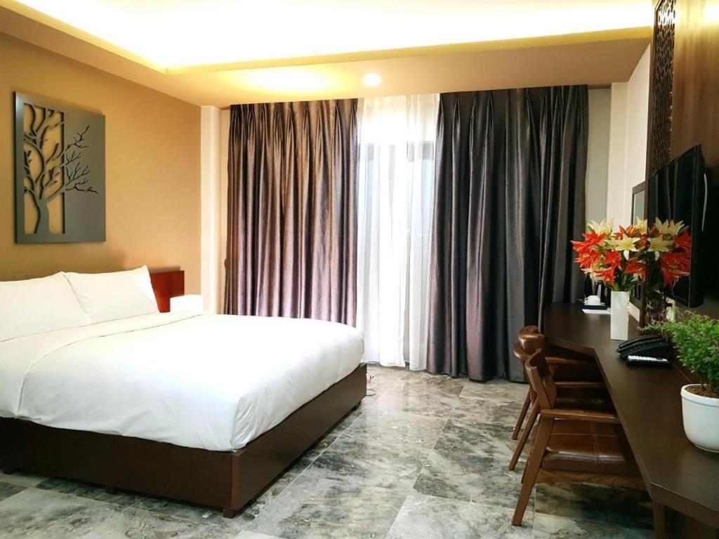 Mojo Boutique Hotel 2*