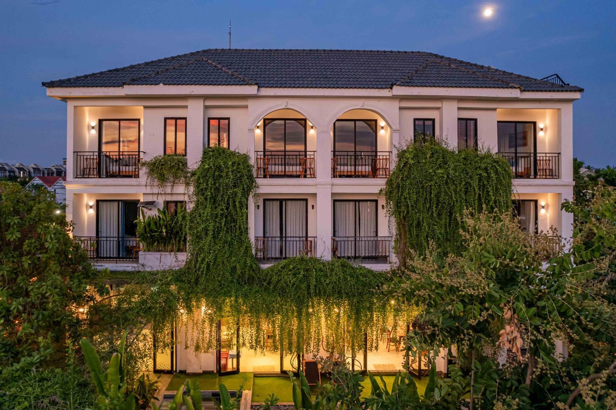 Lime Khách sạn 3*