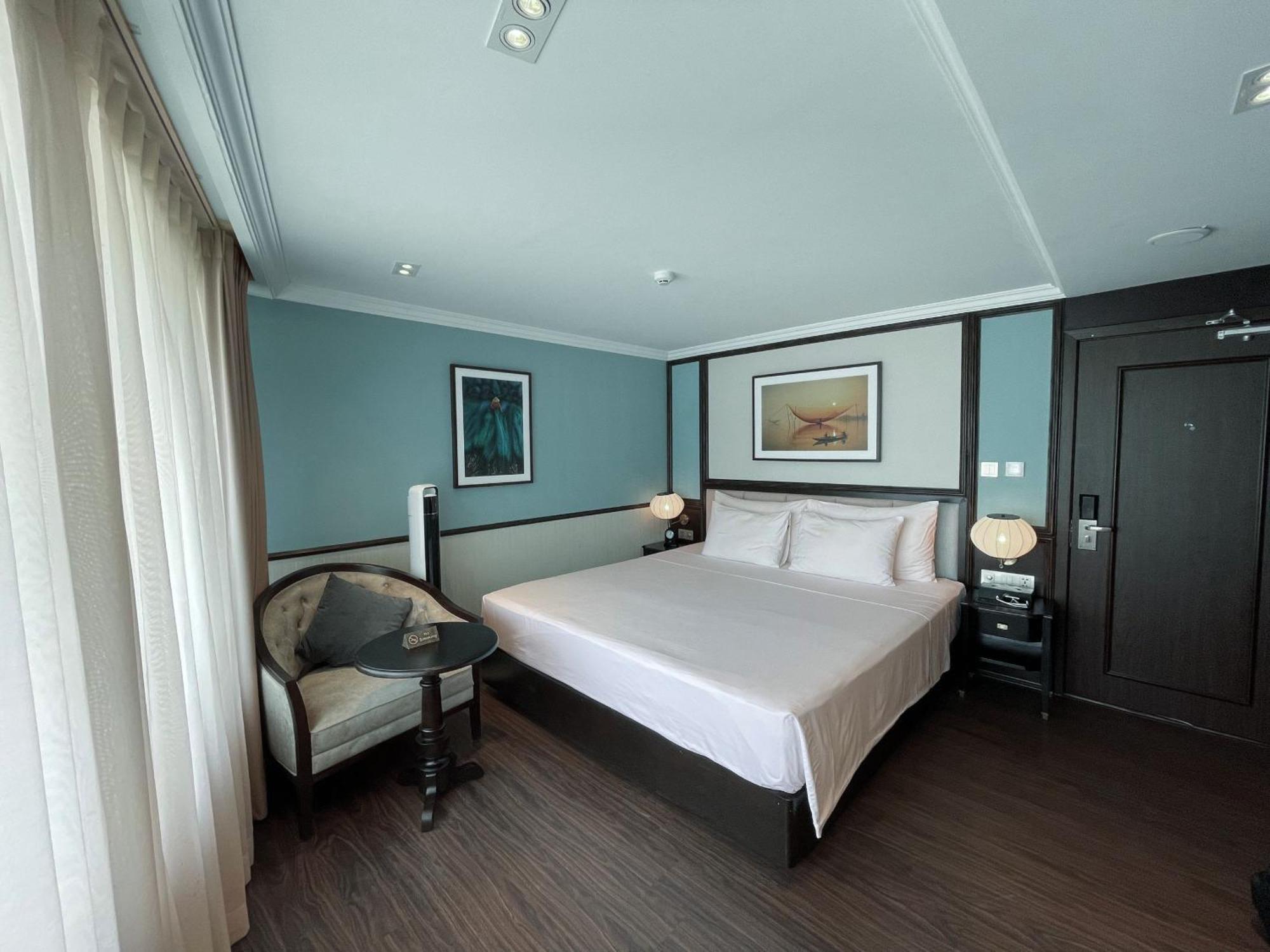 Halong Capella Cruise - Member Of Lyra Cruise Collection Hạ Long