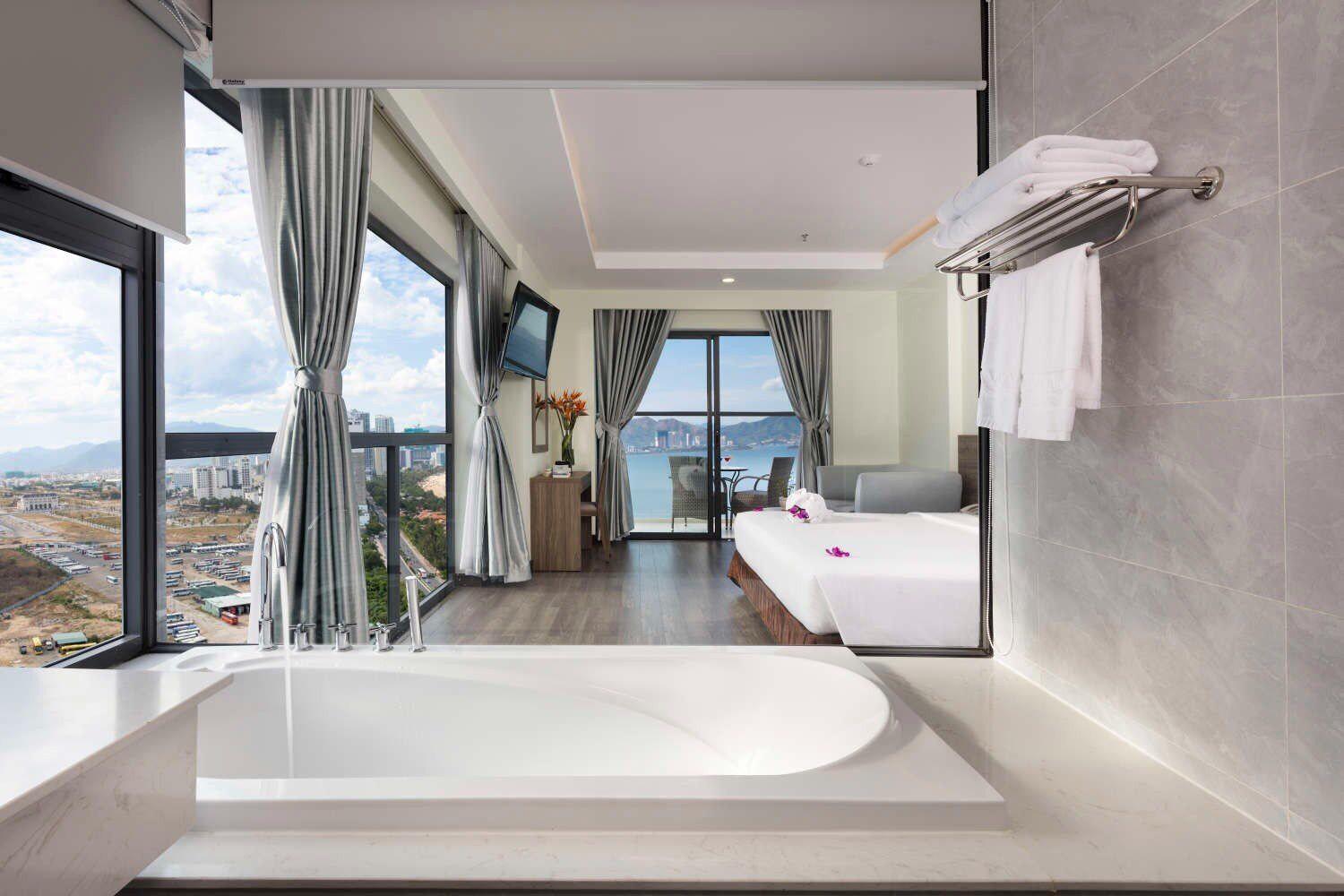 Hotel Xavia 4*