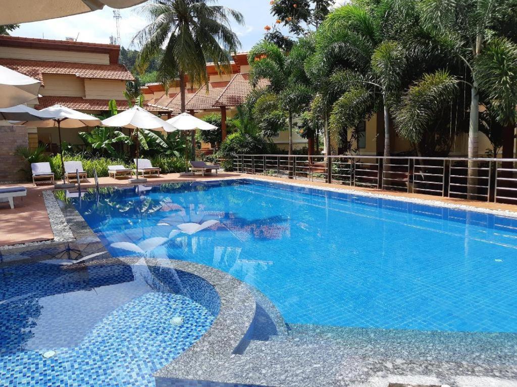 Castaways Resort