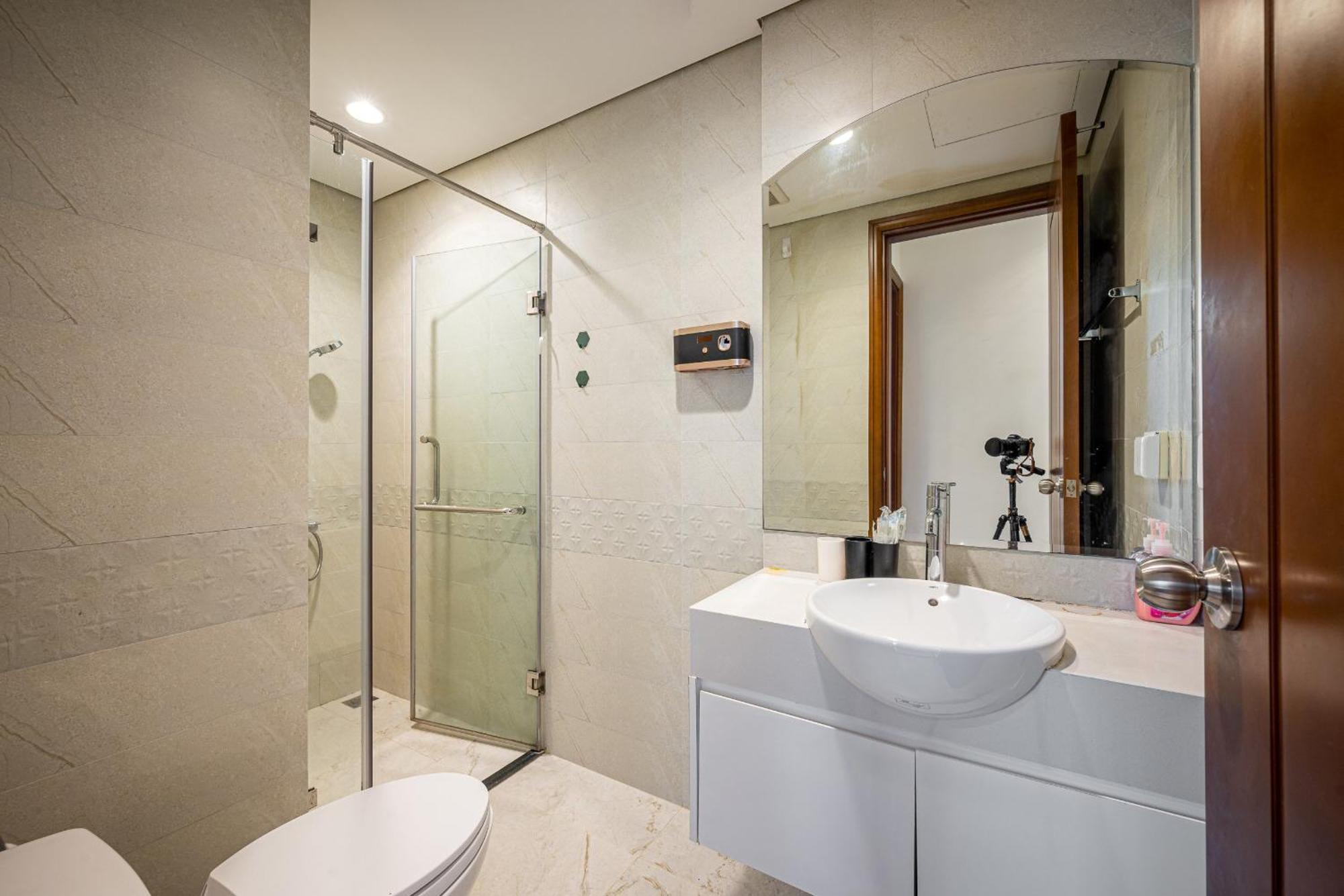 Vinhomes Lux Apartment *
