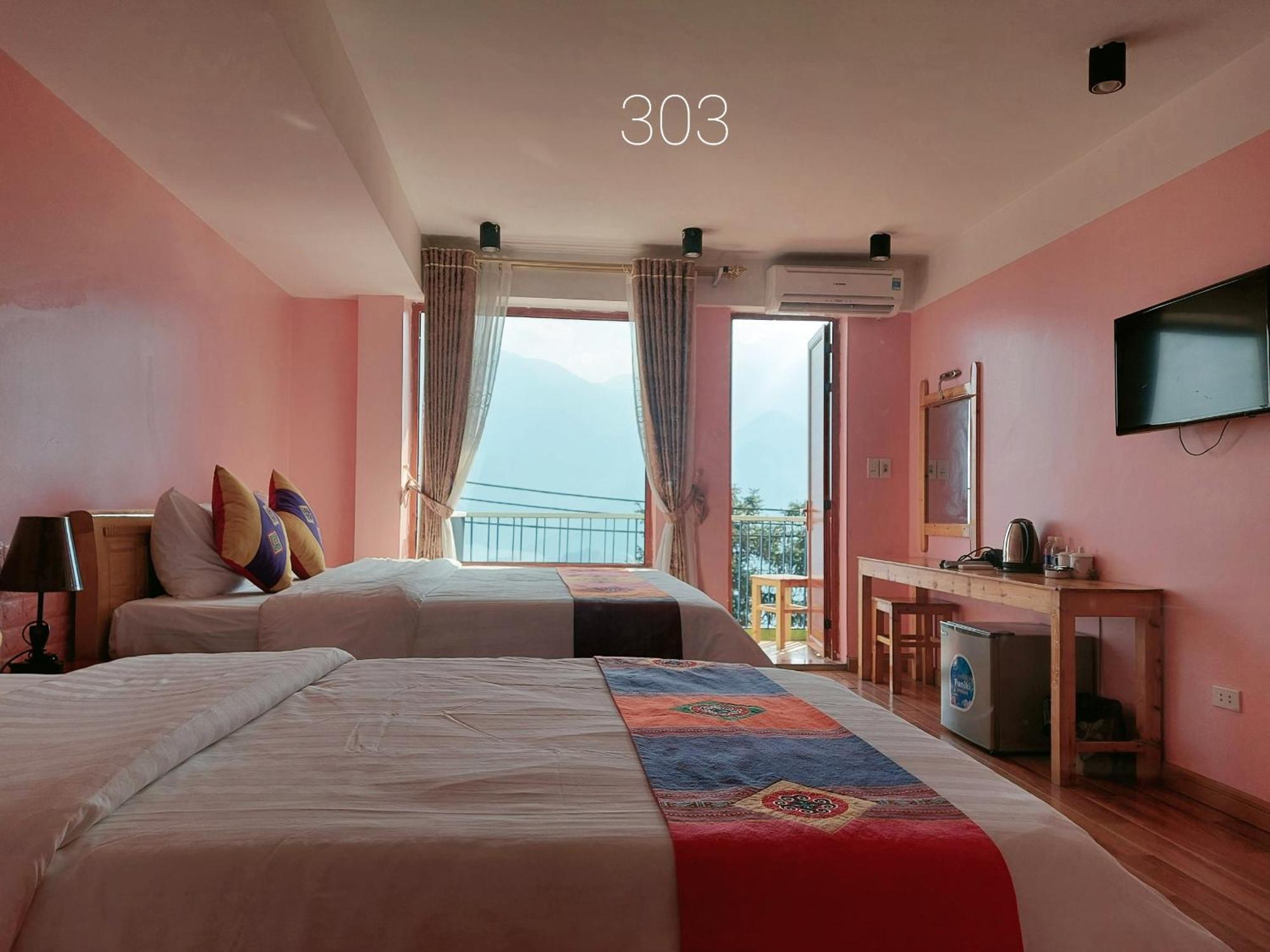 Hotel Scenery 2*