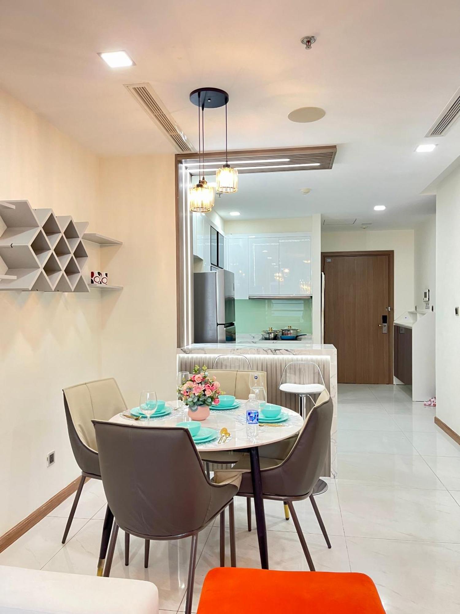 Vinhomes Lux Apartment
