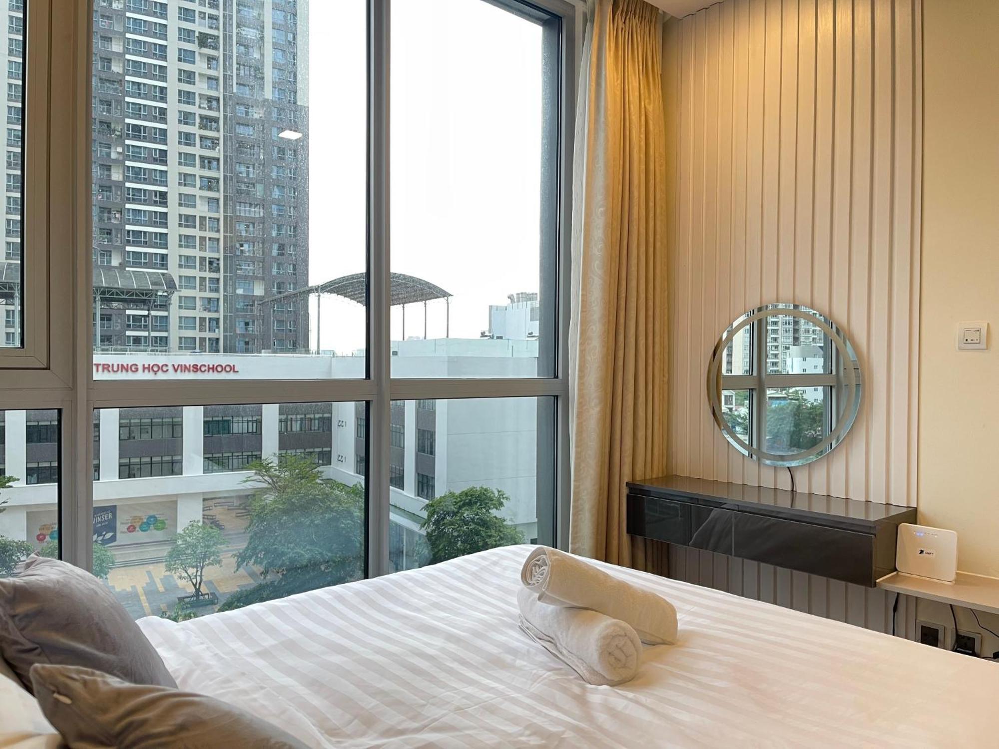 Apartment Vinhomes Lux