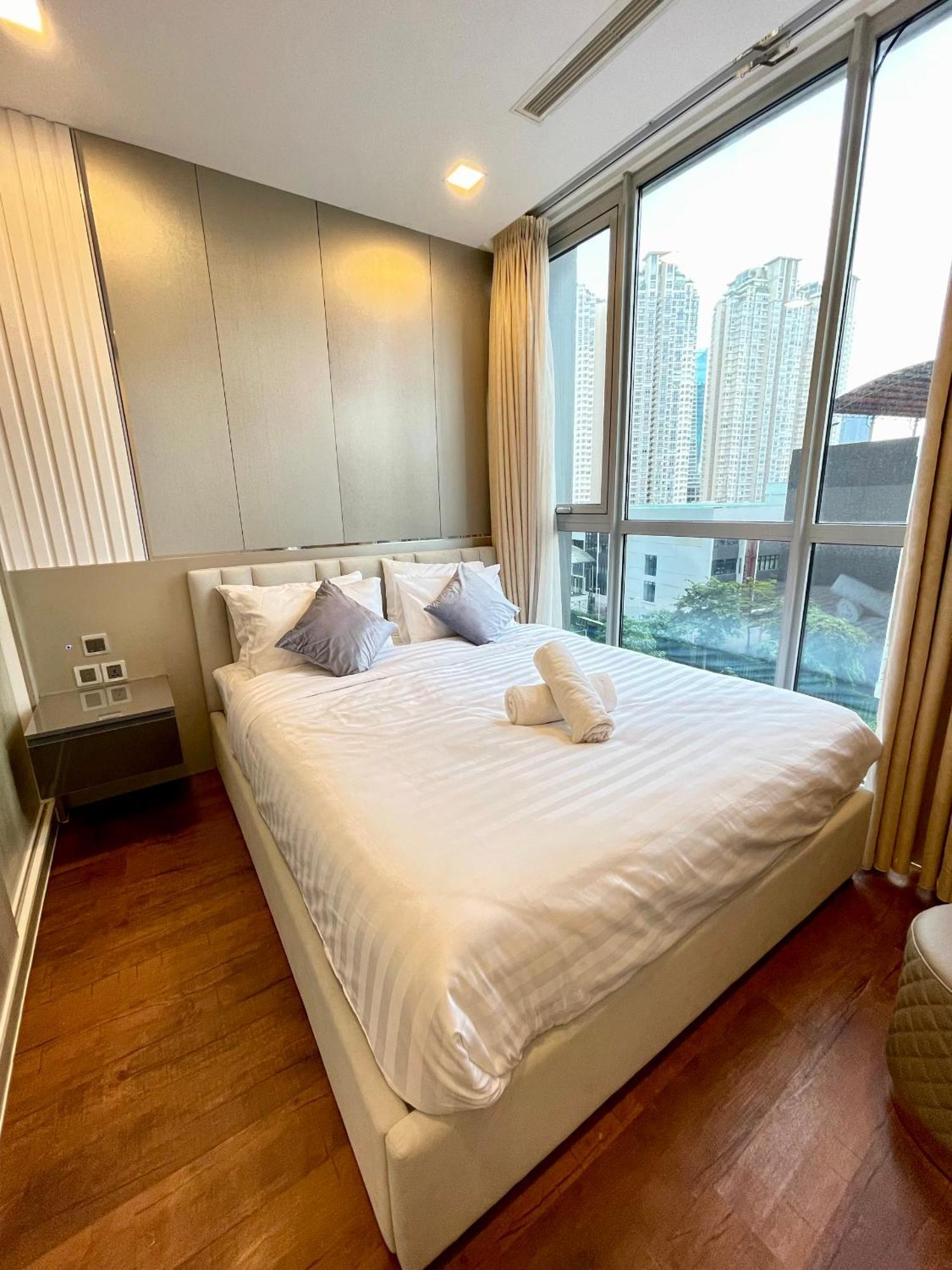 Apartment Vinhomes Lux *