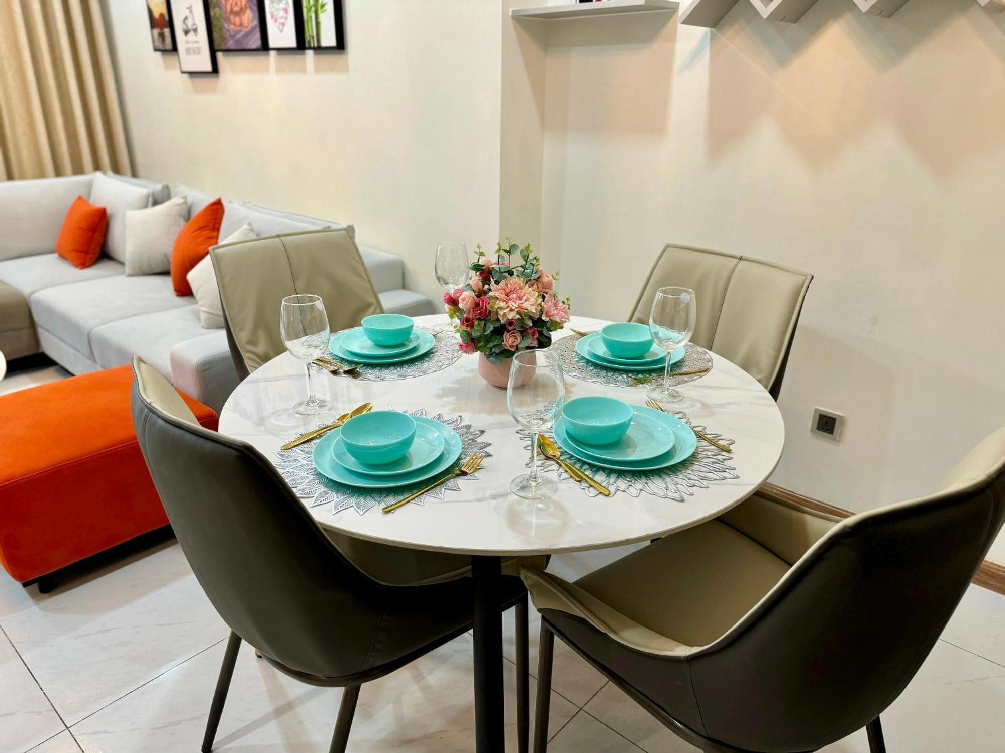 Vinhomes Lux *