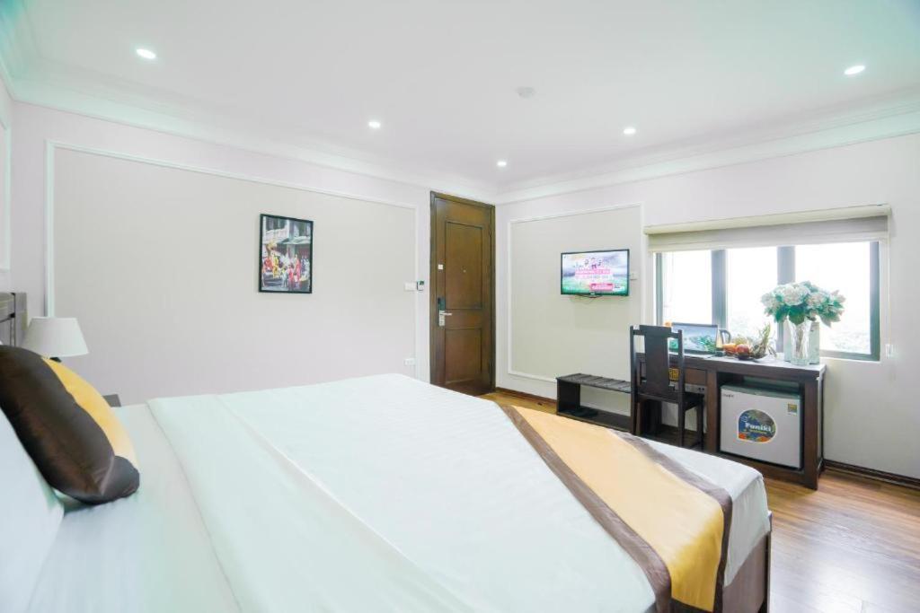 Hanoi Lake View Hotel & Spa 4*