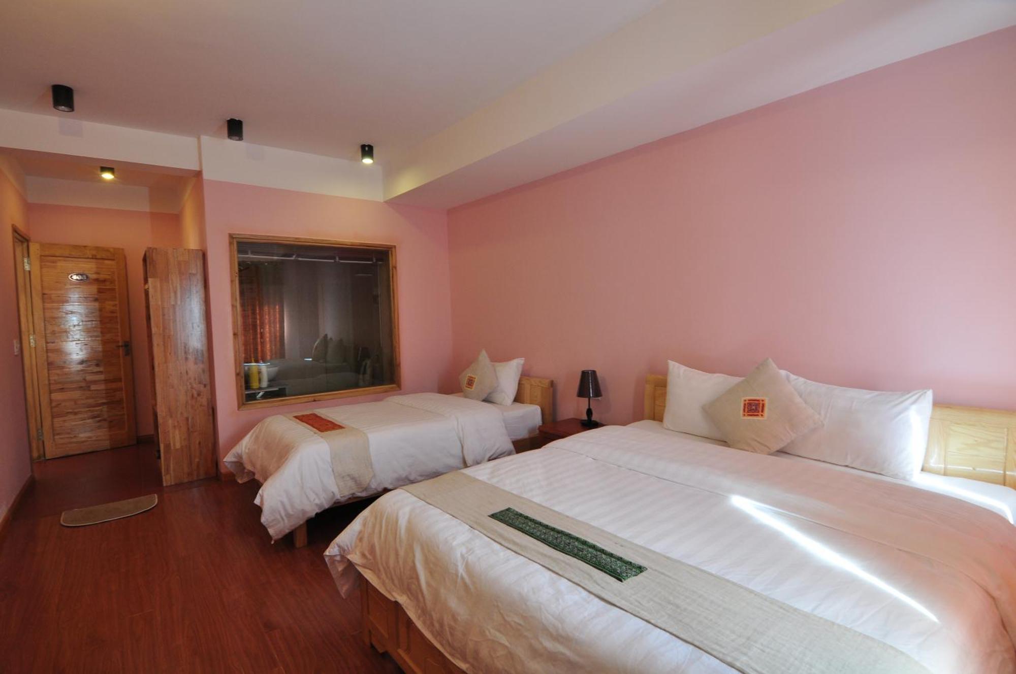 Scenery Hotel 2*