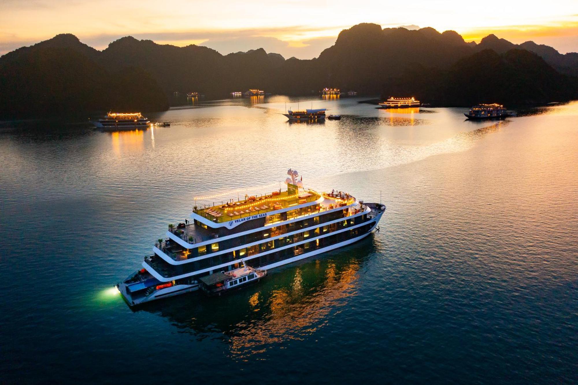 Botel Velar Of The Sea Ha Long